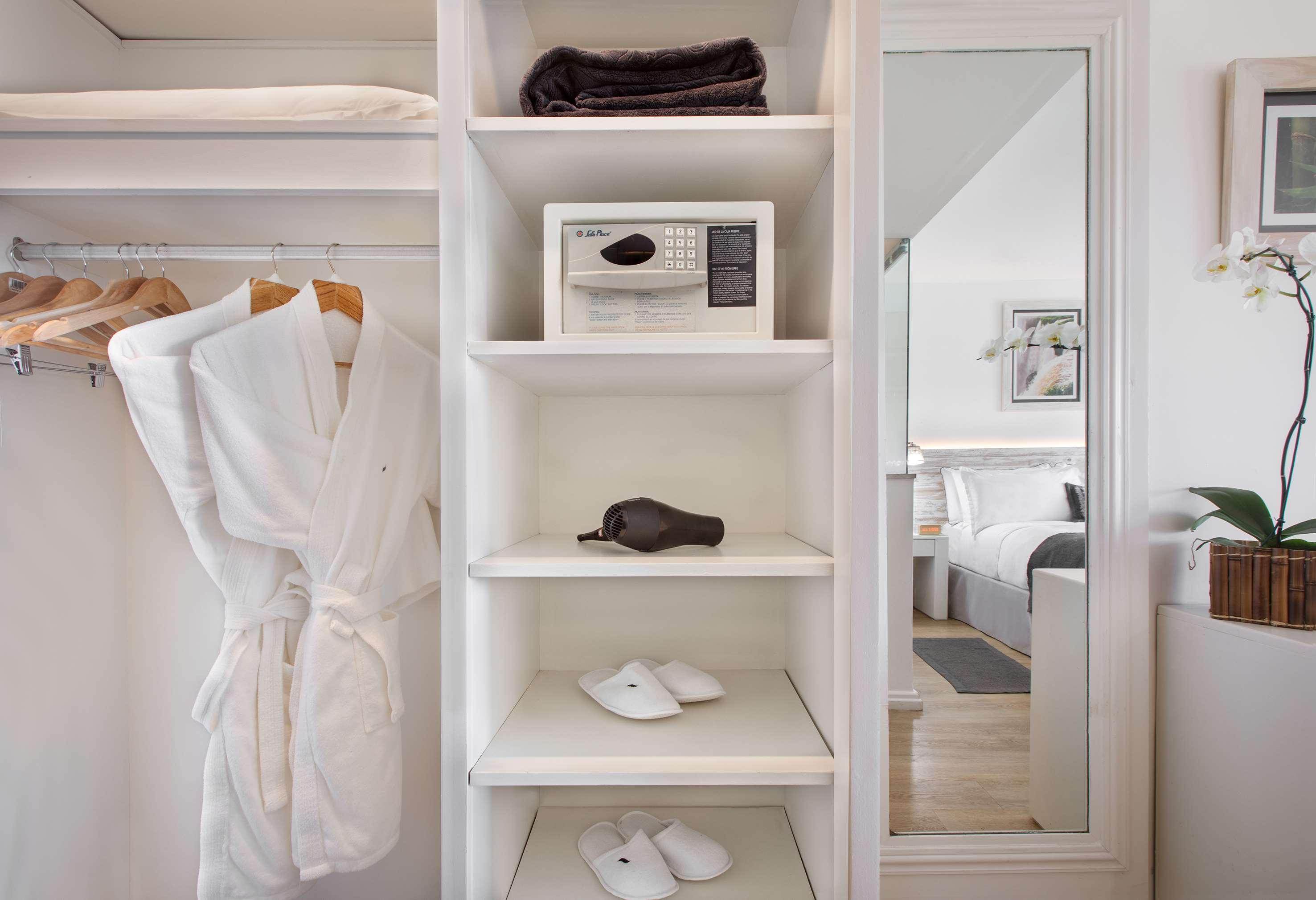 Room Deluxe King Bed