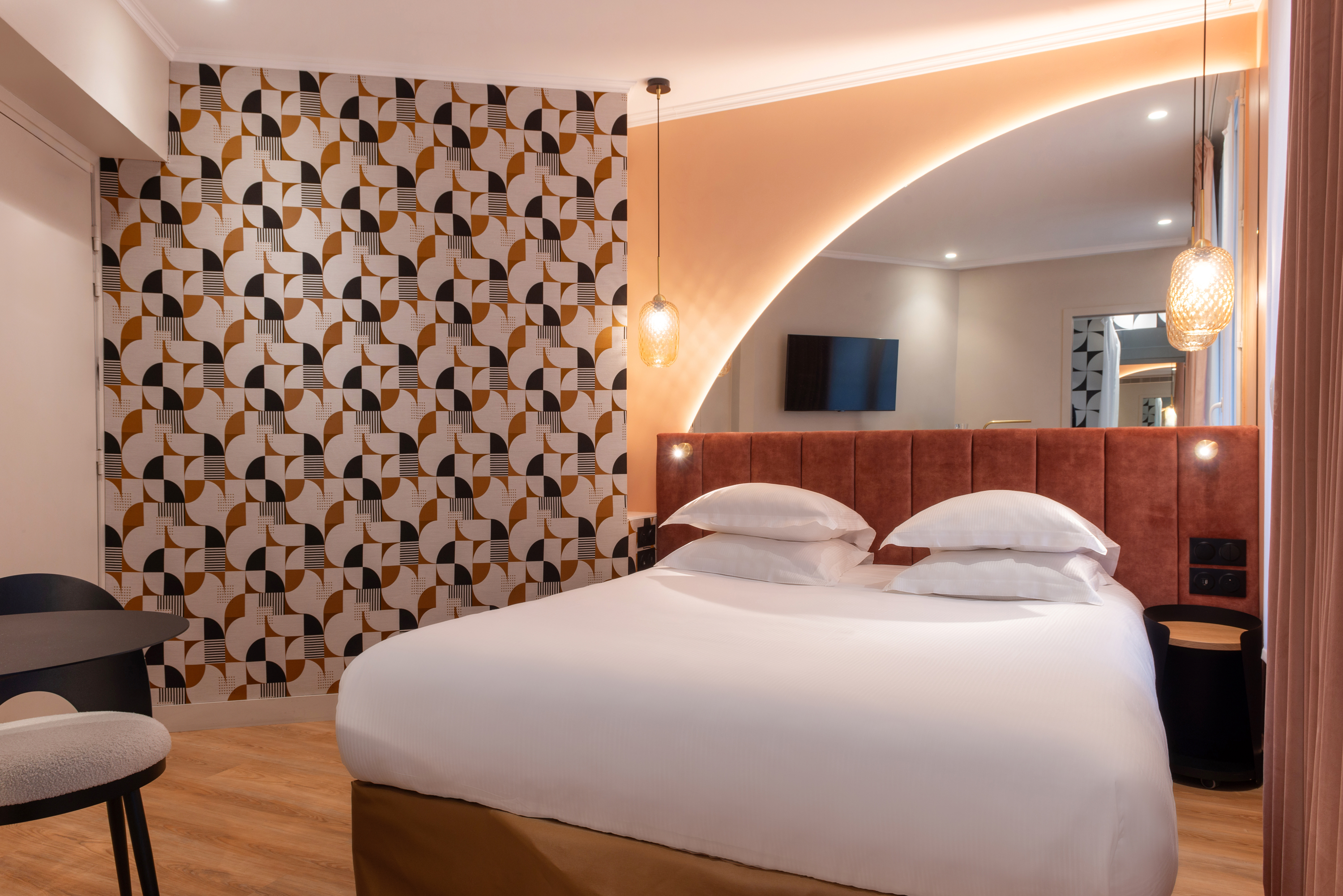 Double or Twin Standard