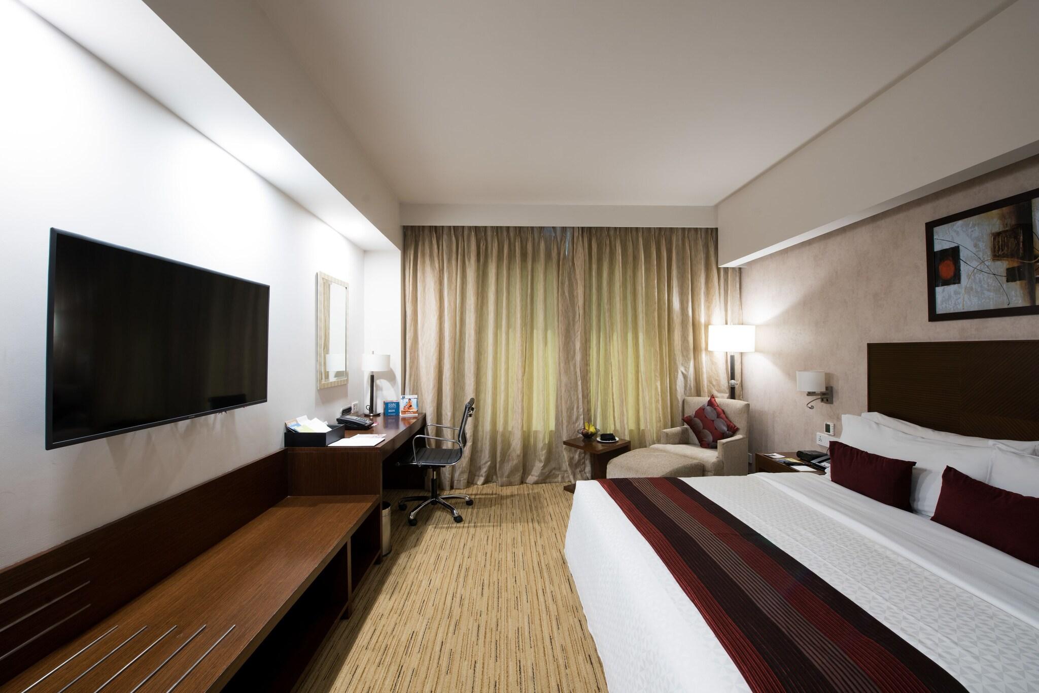 Studio King Size Bed