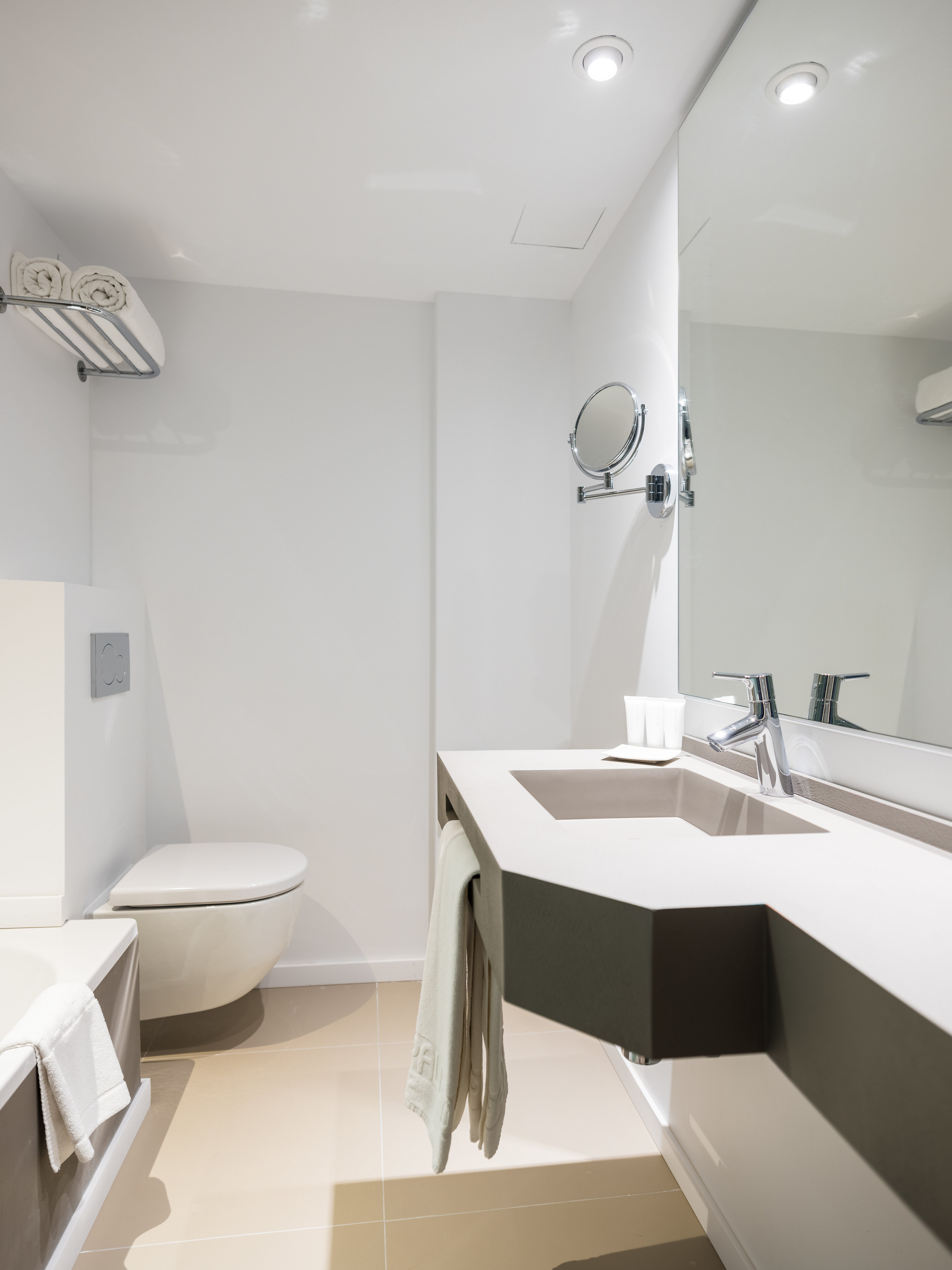 Double or Twin Standard