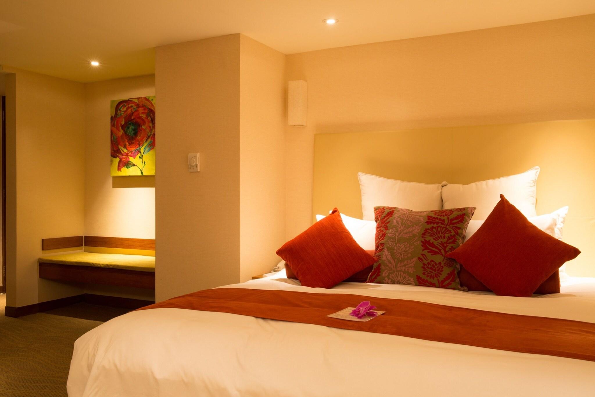 Suite Deluxe Queen Bed