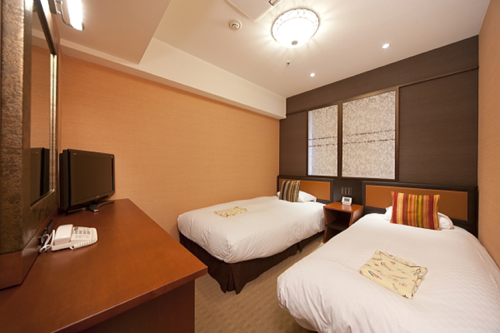 Studio Two Beds