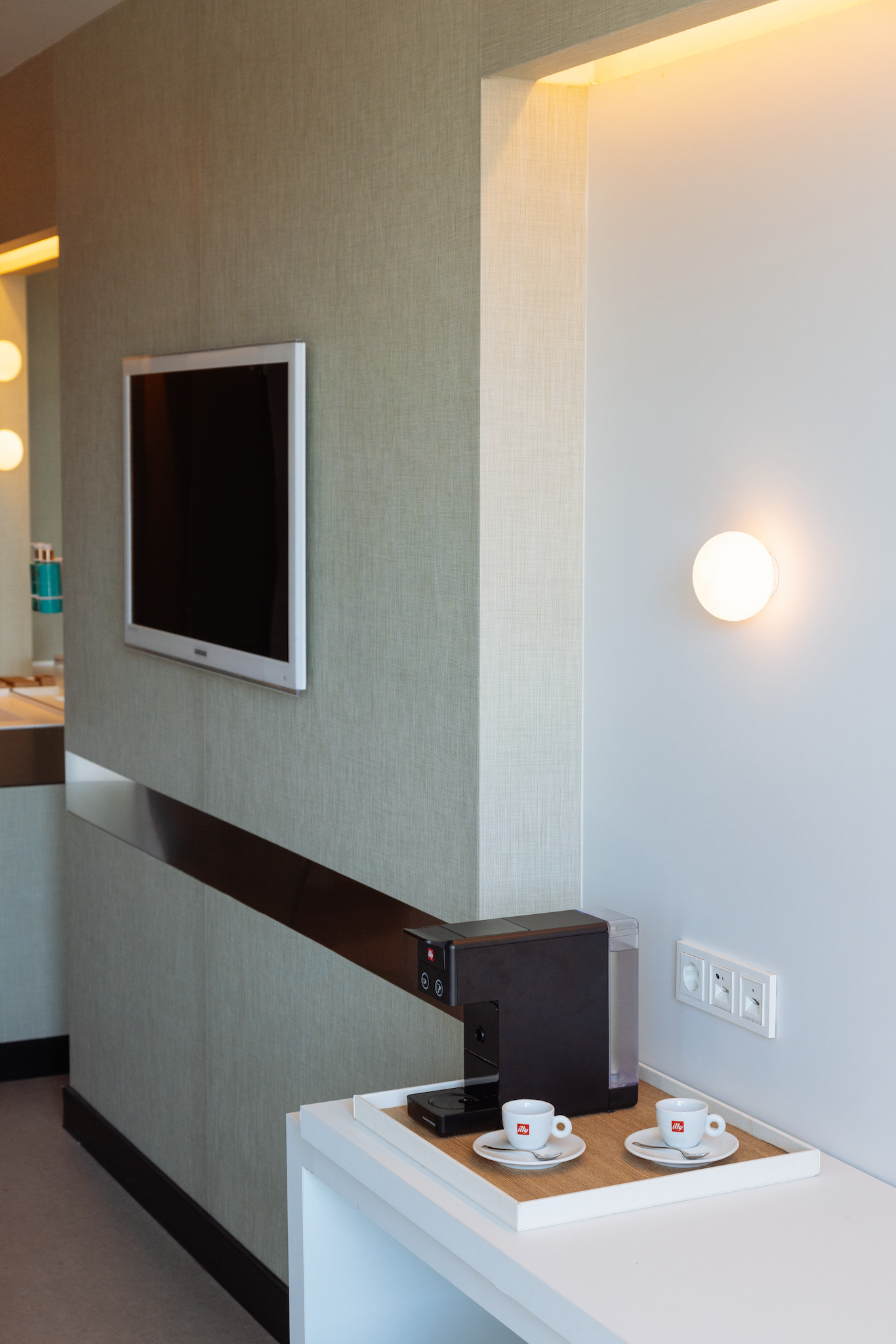 Double Single Superior