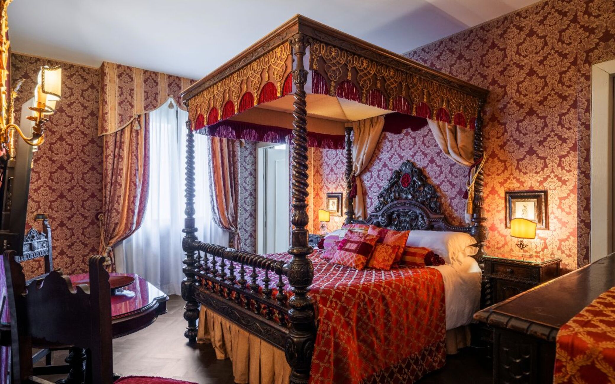 Junior Suite Canal View