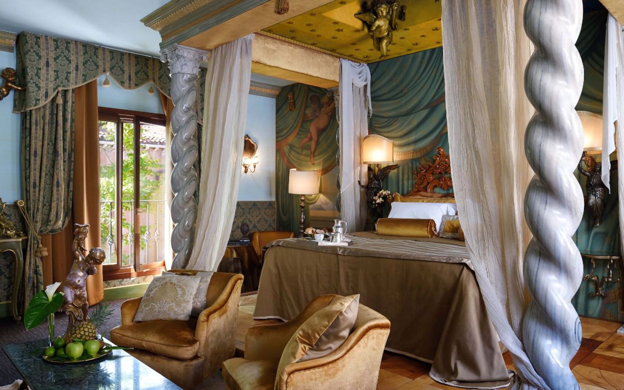 Junior Suite Canal View