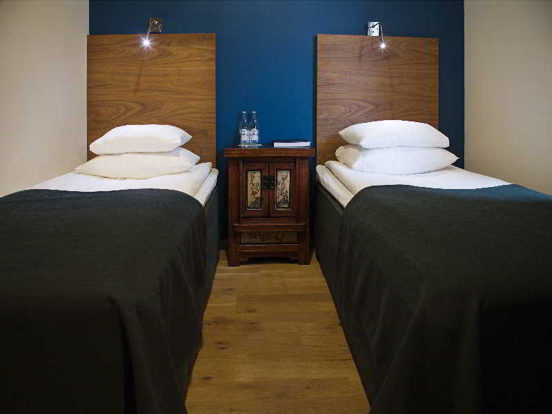 Double or Twin Standard