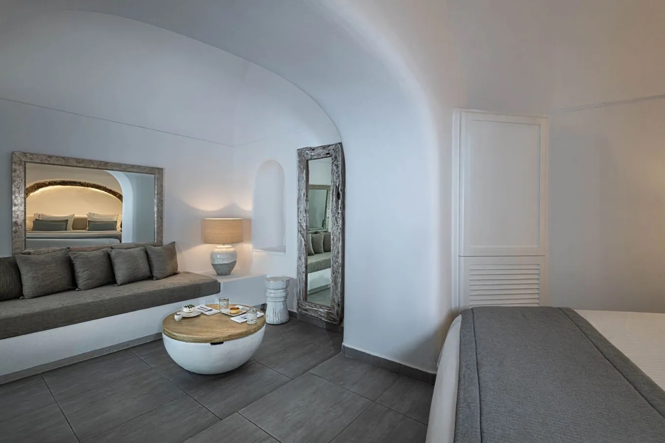 Suite Partial Ocean View One Bedroom