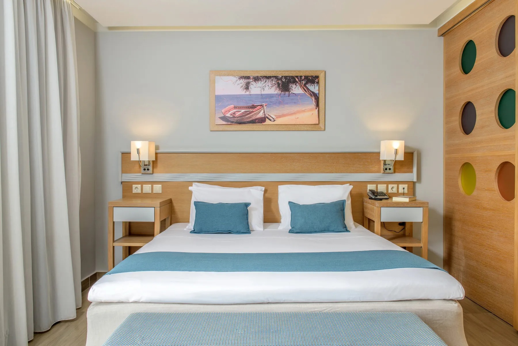 Family Room Superior