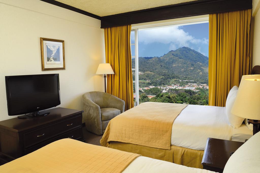 Suite Two Queen Beds