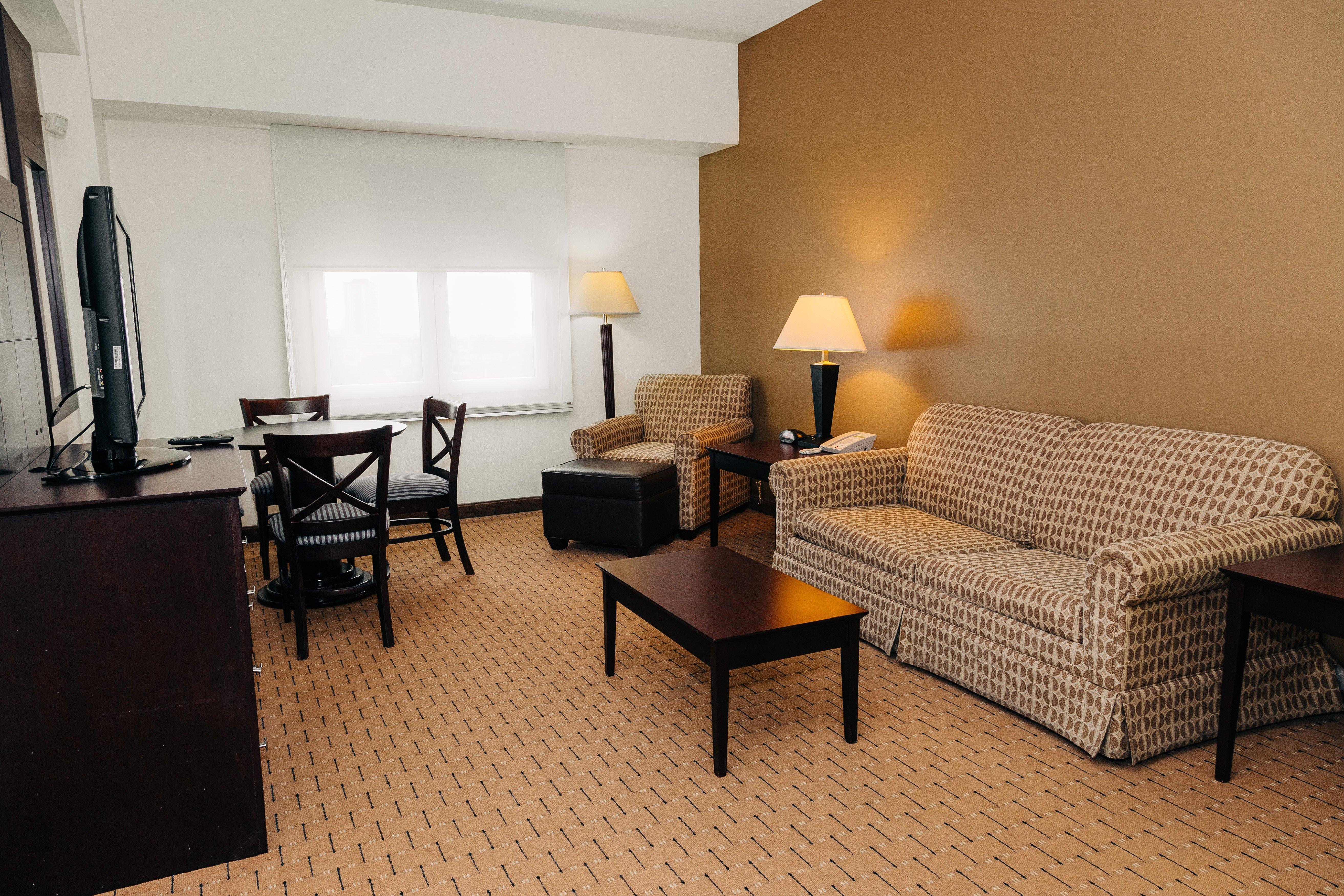 Suite King Size Bed