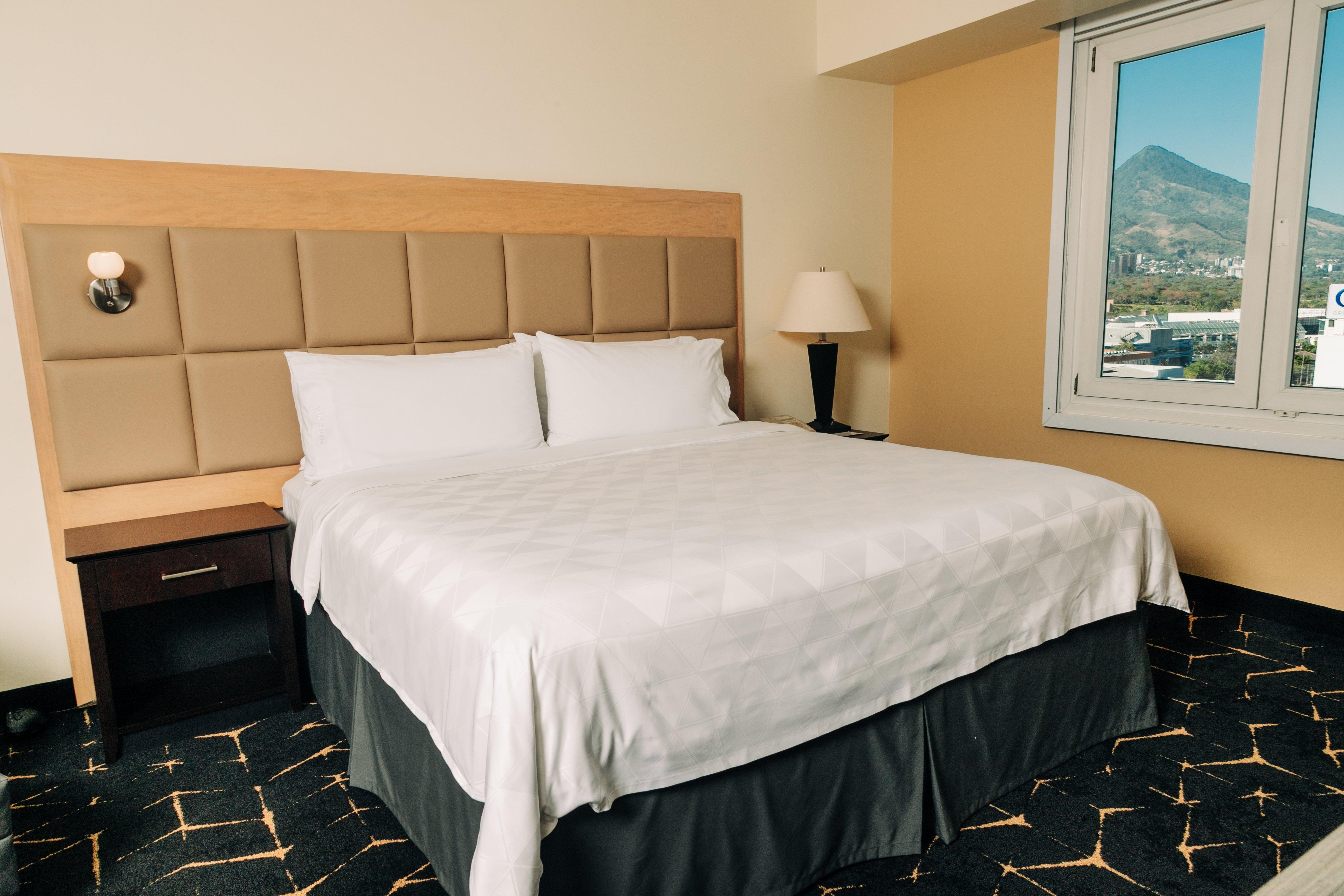 Double King Bed Non Smoking