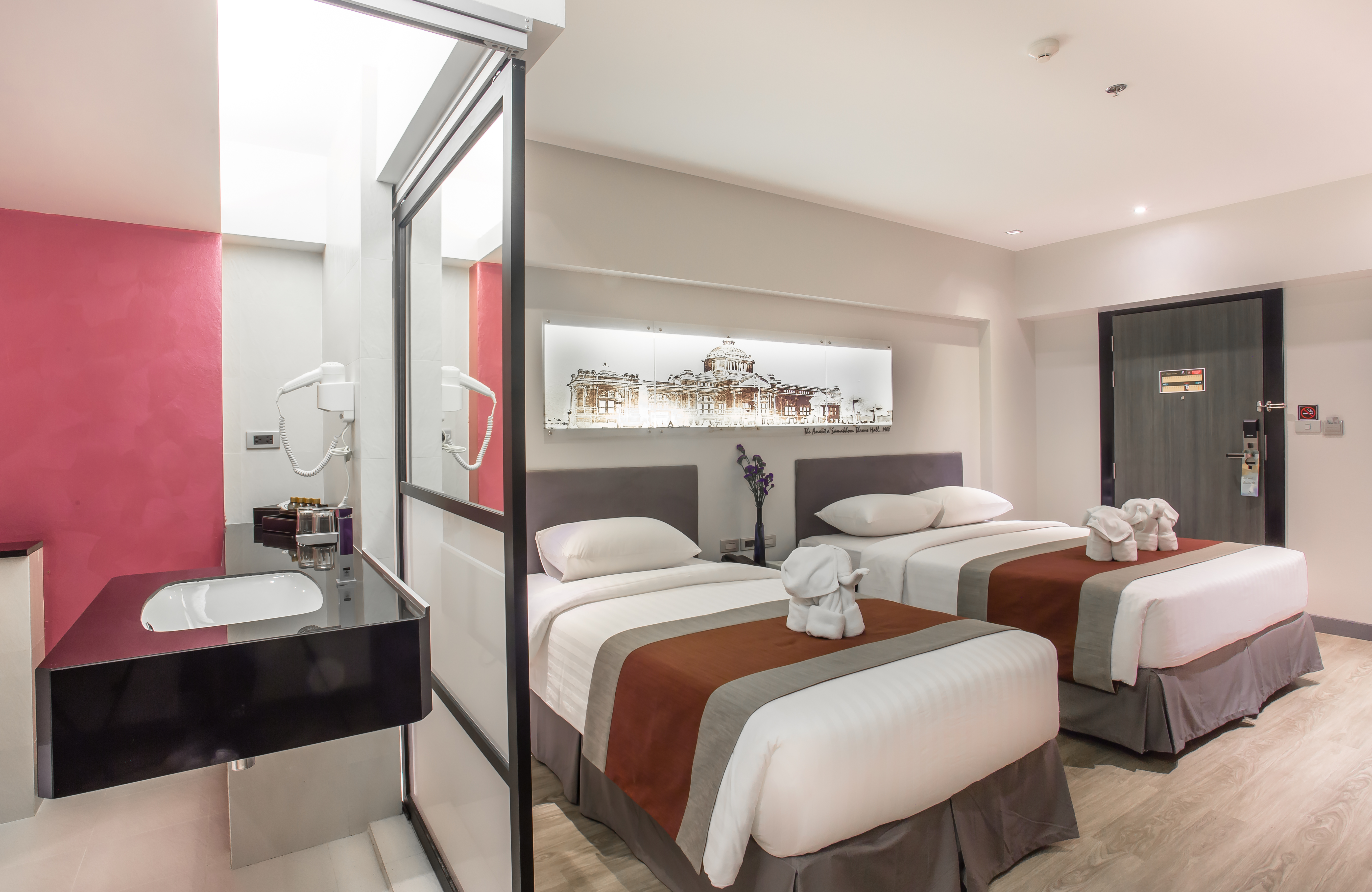 Double or Twin Standard