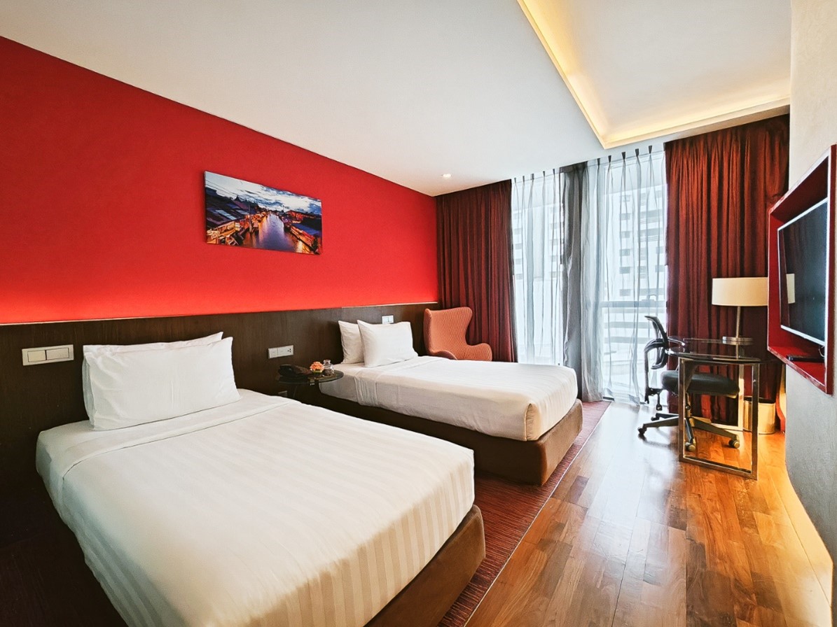 Double or Twin Deluxe