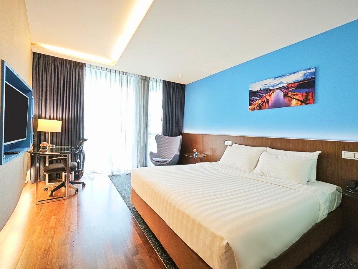 Double or Twin Deluxe