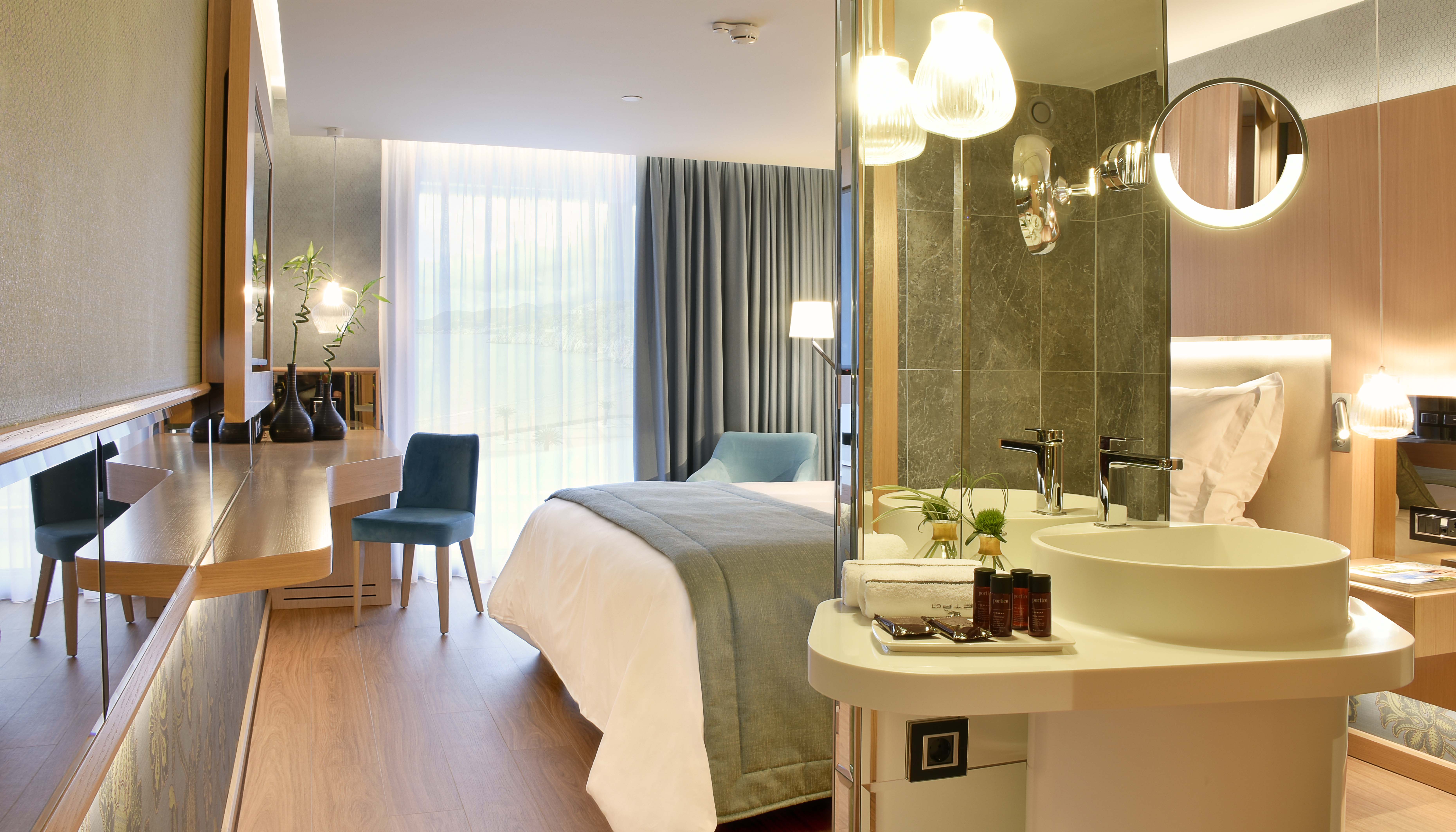 Double Superior Sea View