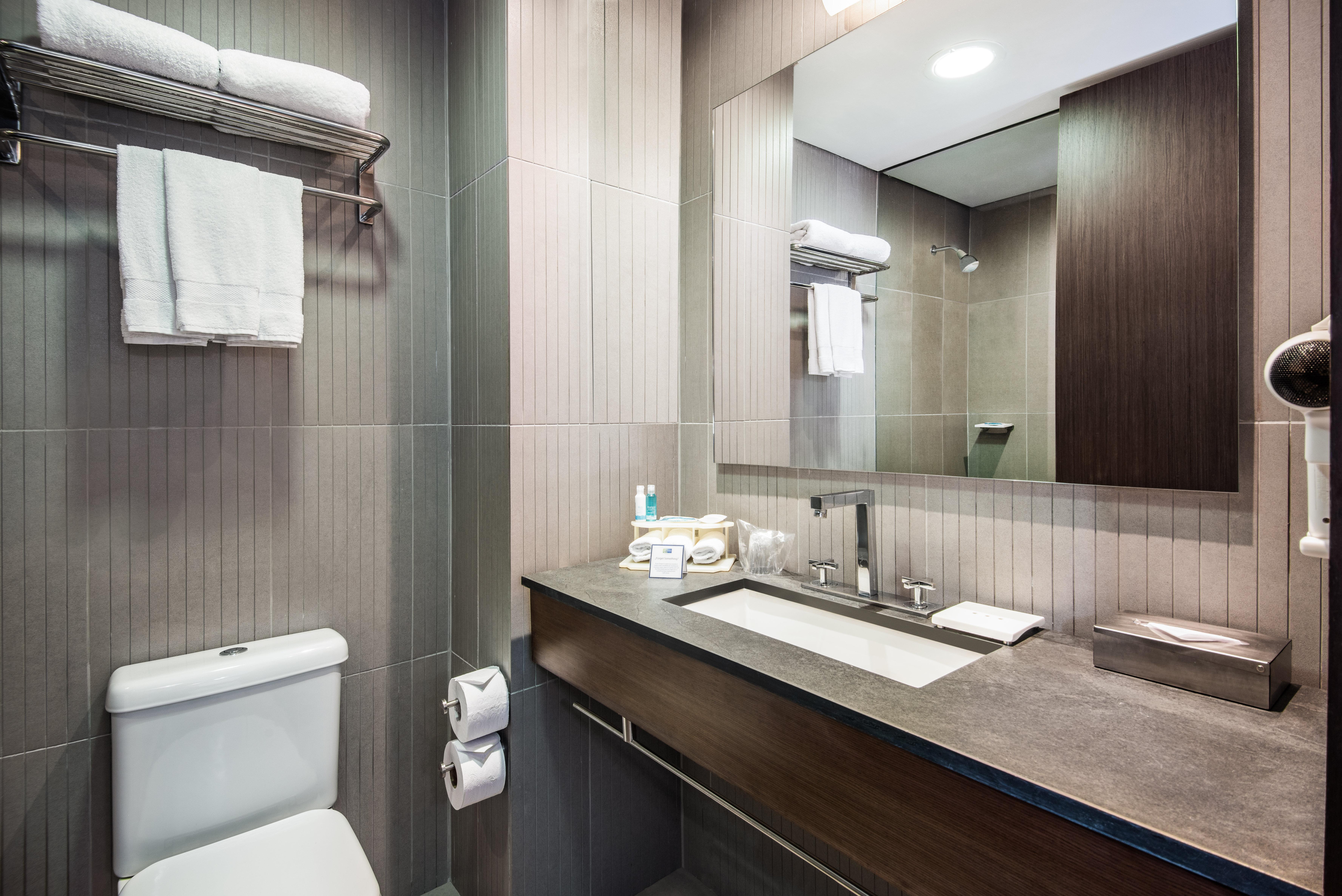 Double Two Queen Beds