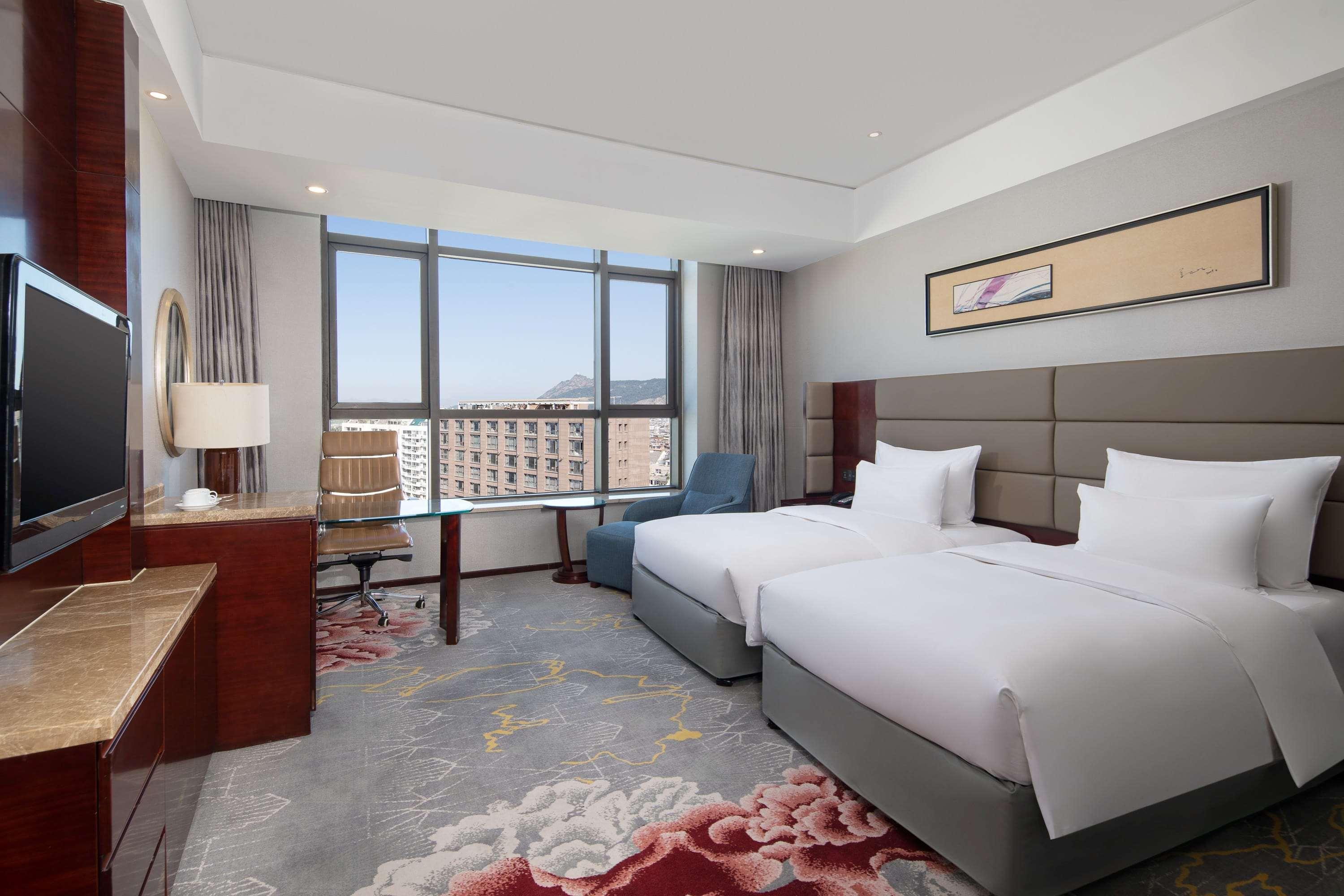 Suite Deluxe Two Beds