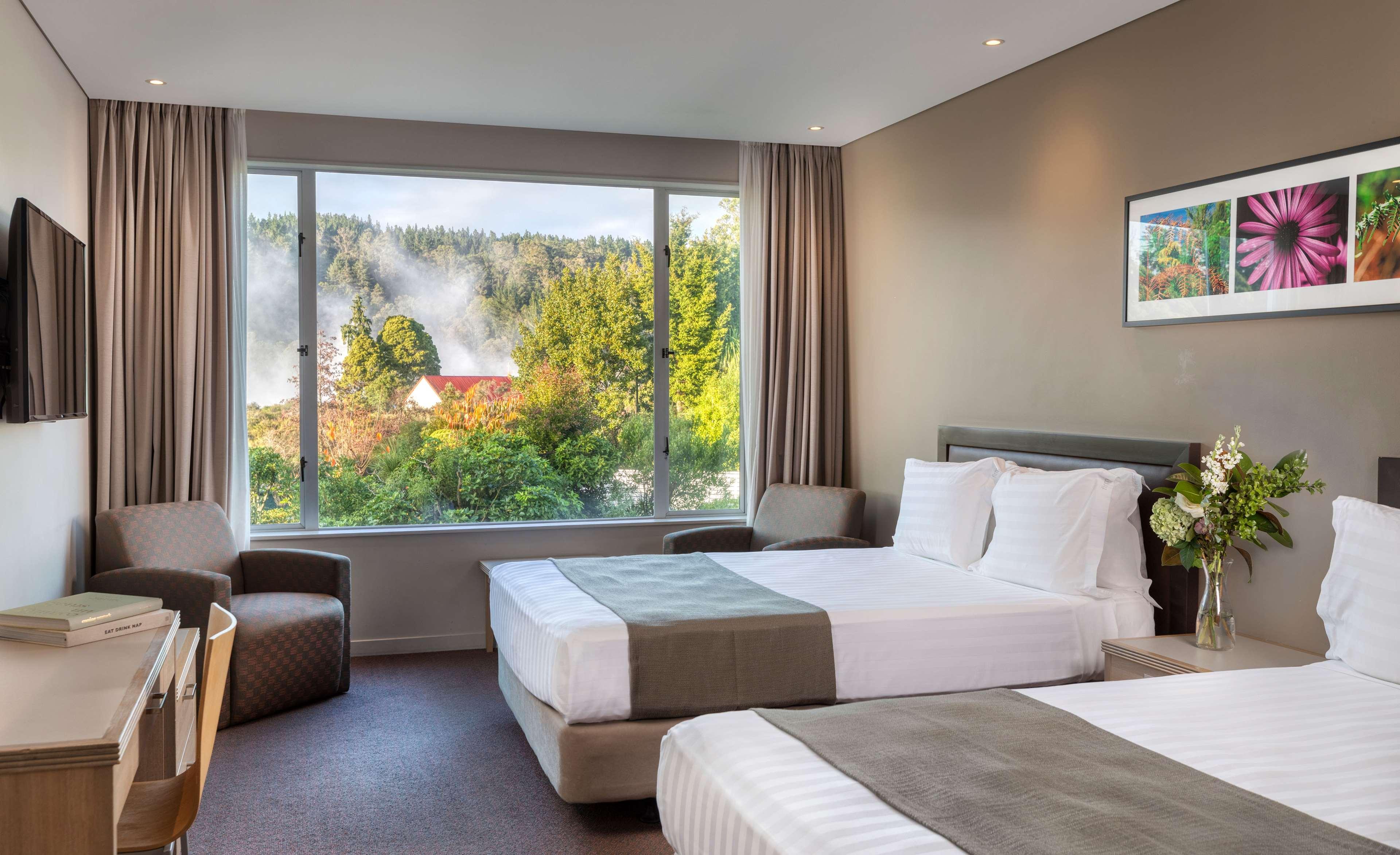 Twin Deluxe Two Beds