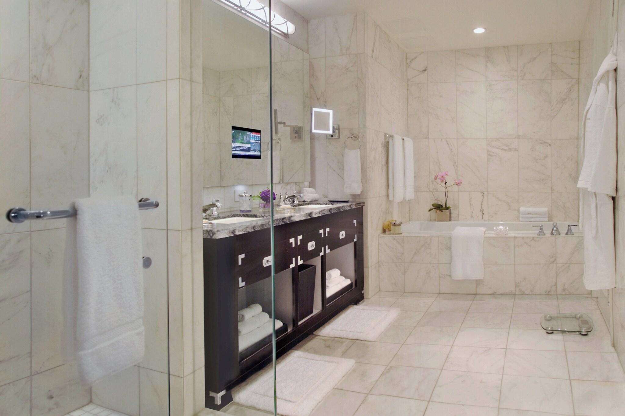 Quadruple Superior City View