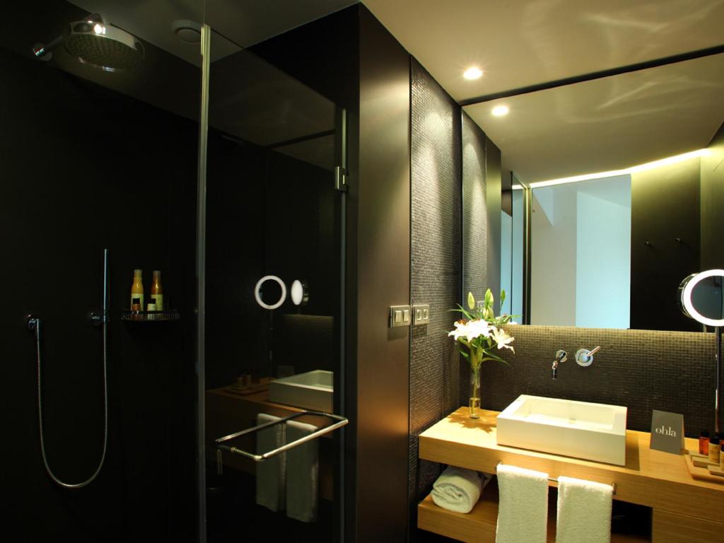 Double or Twin Economy