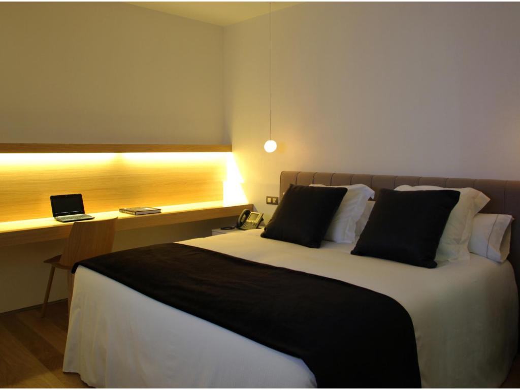 Double or Twin Economy