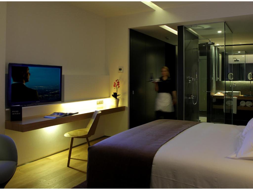 Double or Twin Deluxe