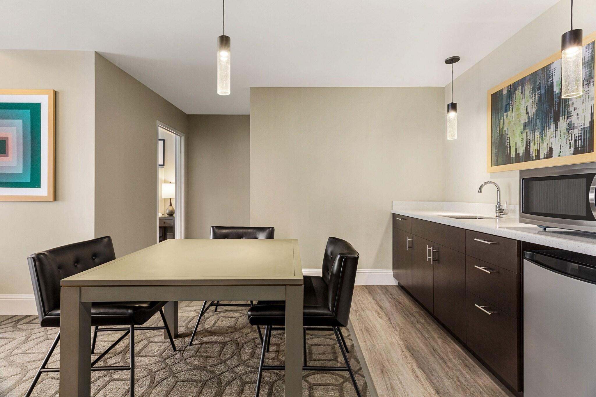 Suite King Bed One Bedroom 