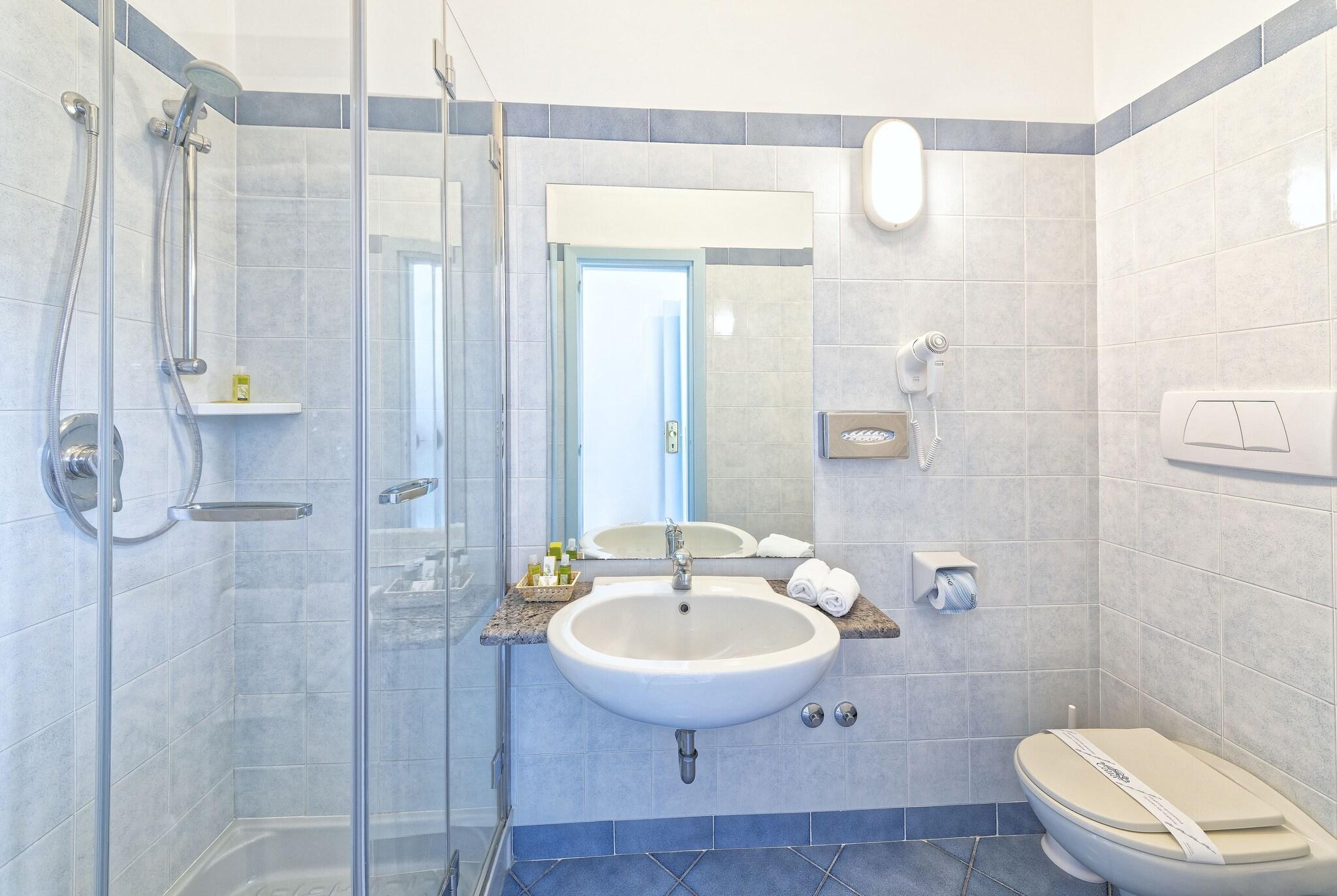 Double Single Classic Queen Bed