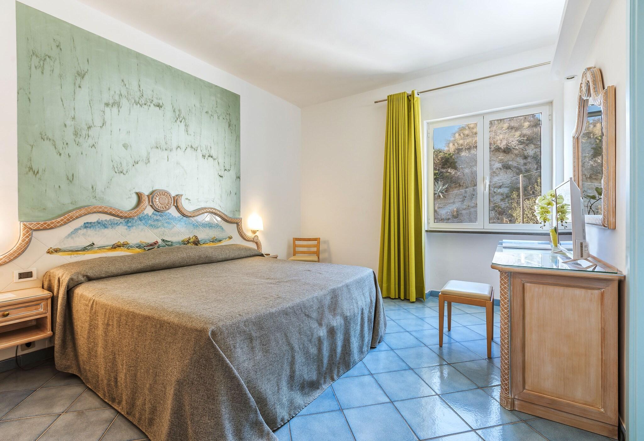 Double Single Classic Queen Bed