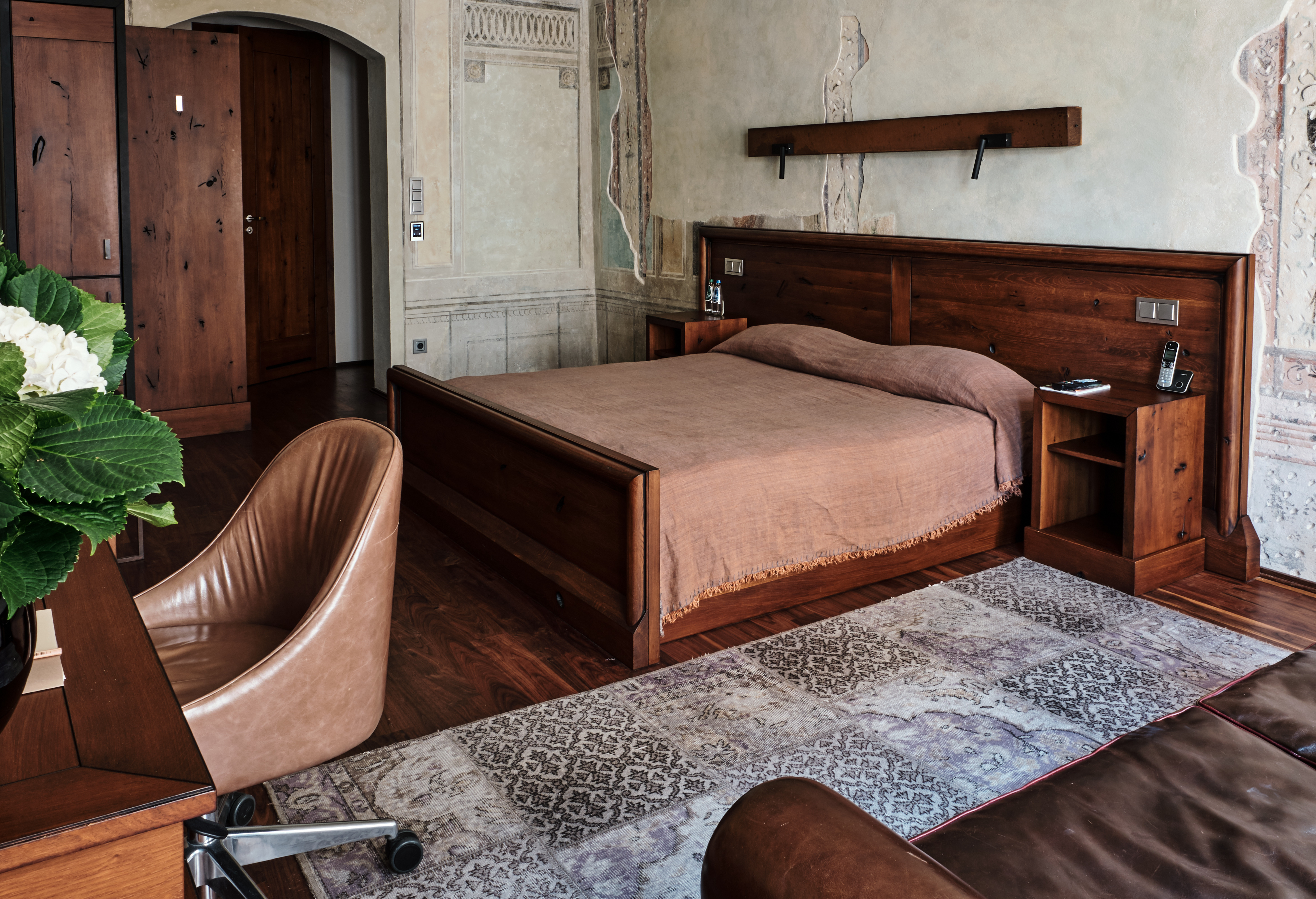 Double or Twin Standard