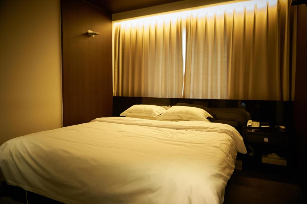 Double Superior City View