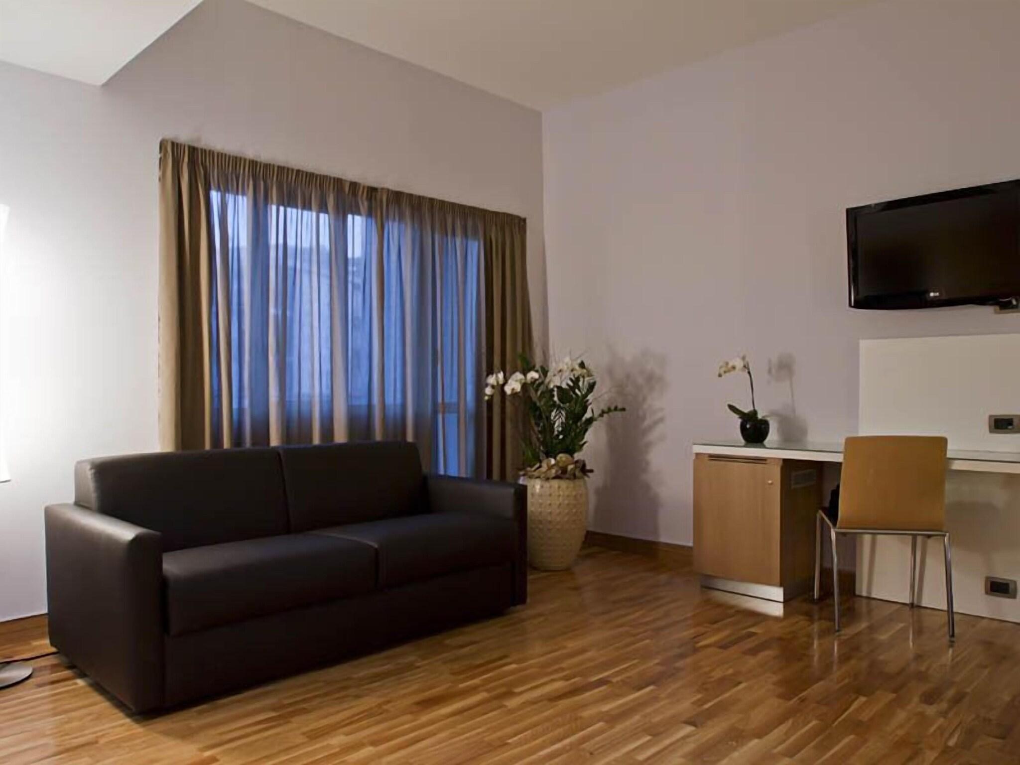 Junior Suite with Views