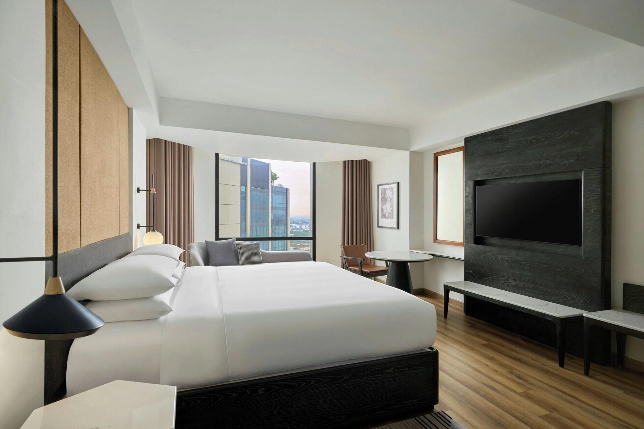 Double Club City View
