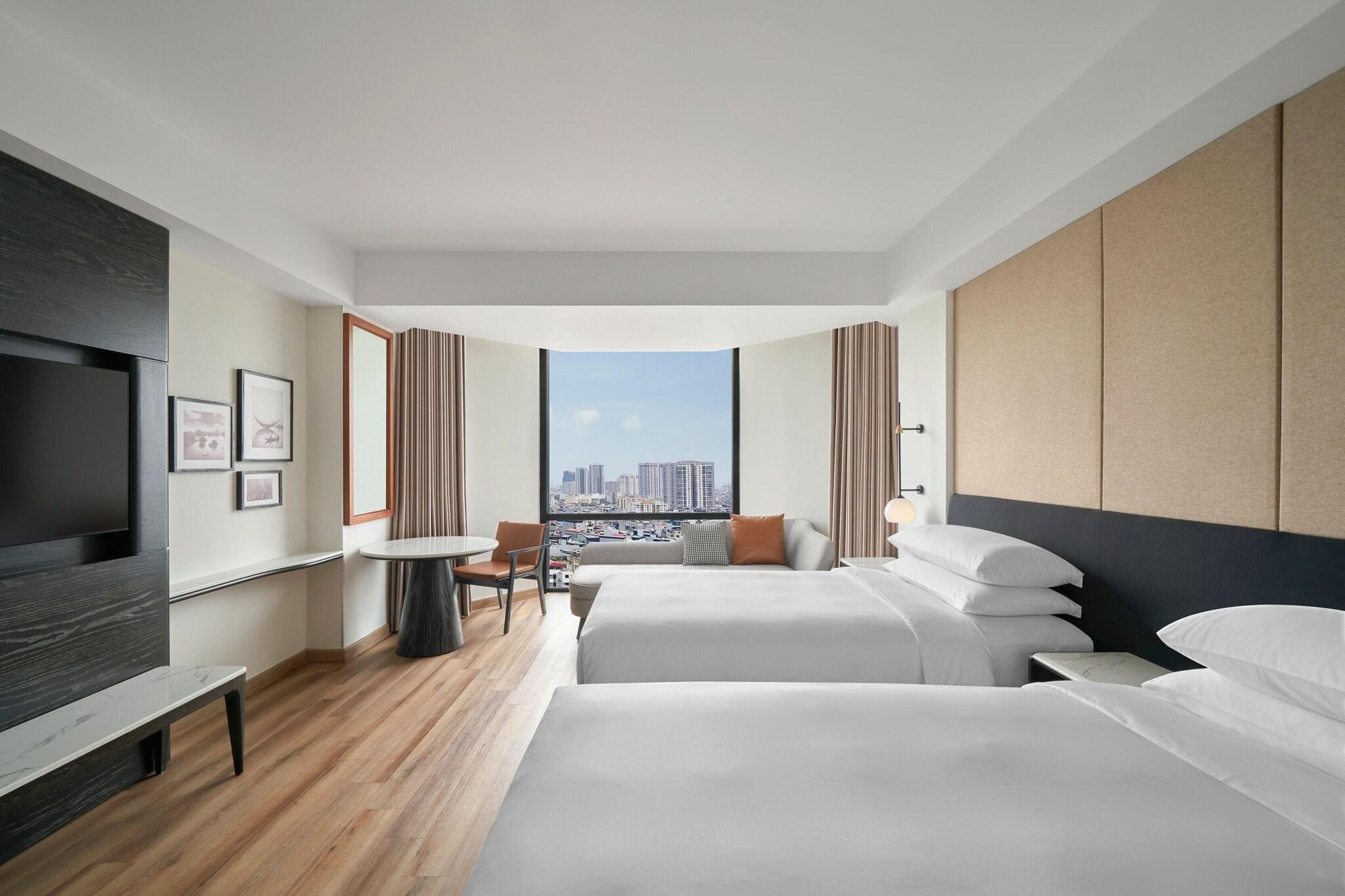 Twin Club City View