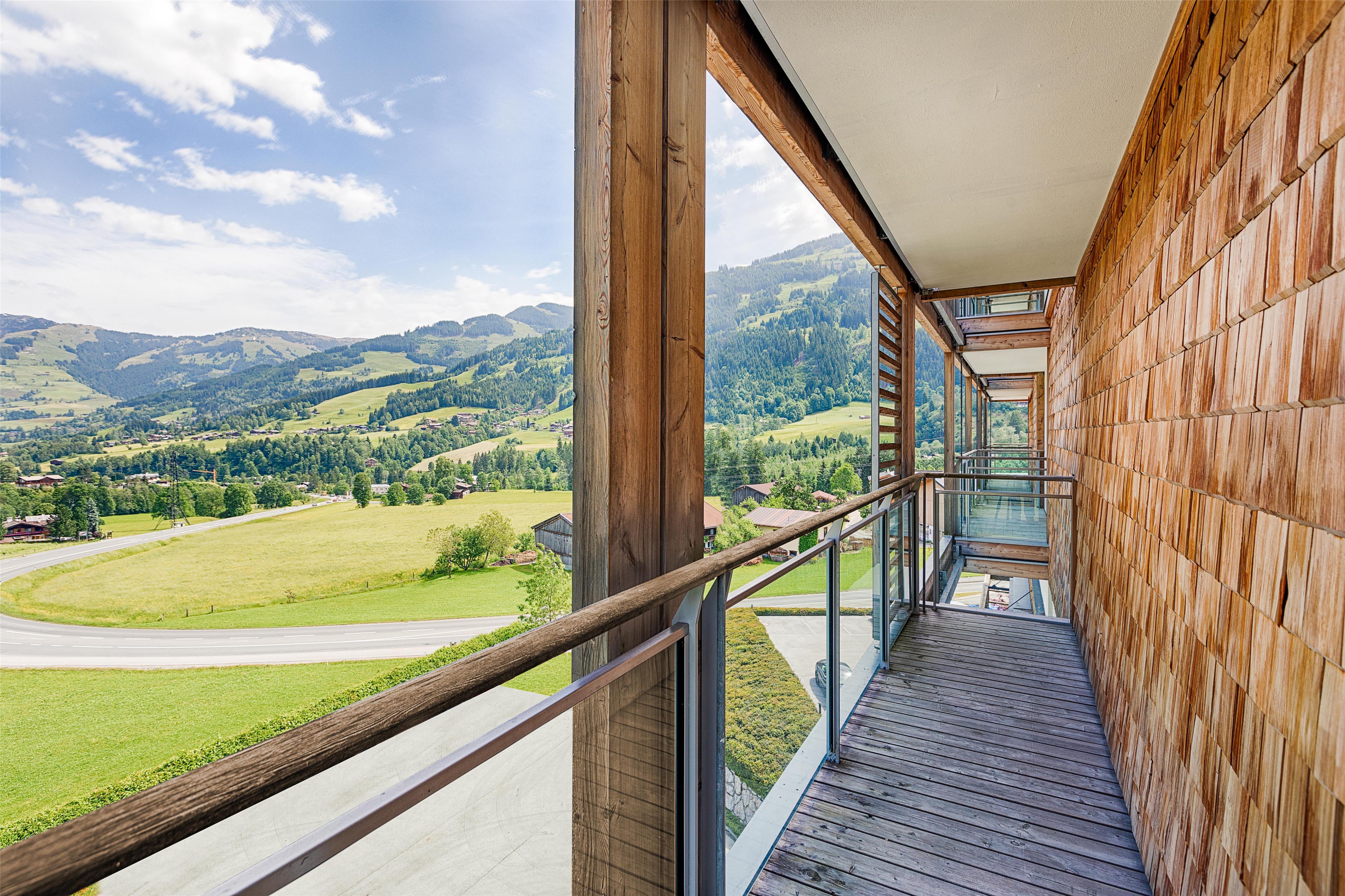 Double or Twin Deluxe Mountain View