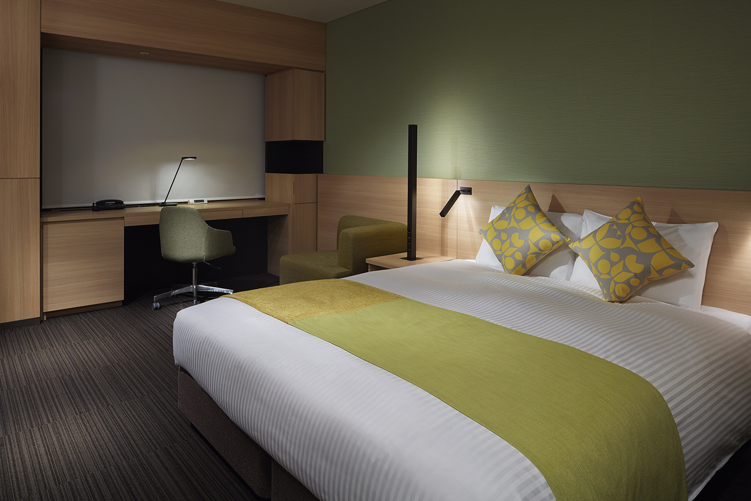 Double Queen Size Bed