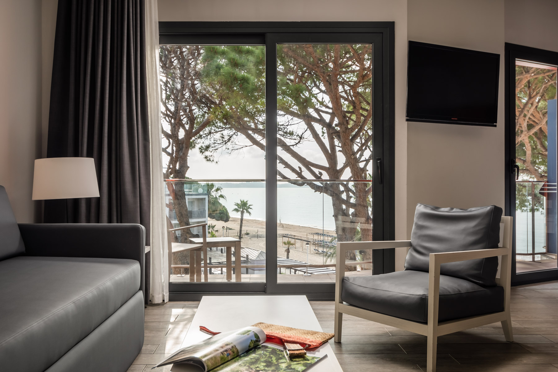 Junior Suite Sea View Pool View