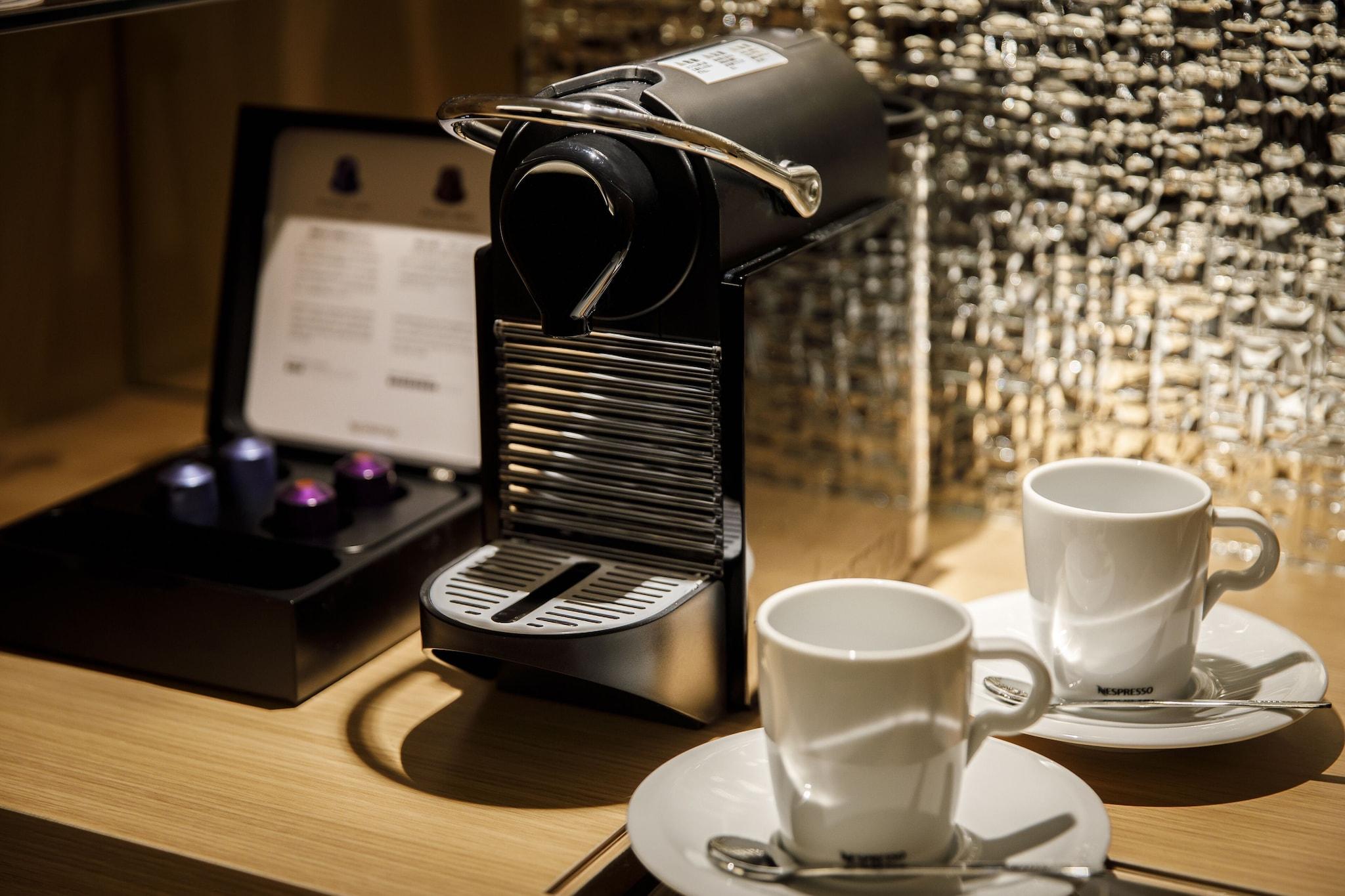 Junior Suite Two Queen Beds Non Smoking