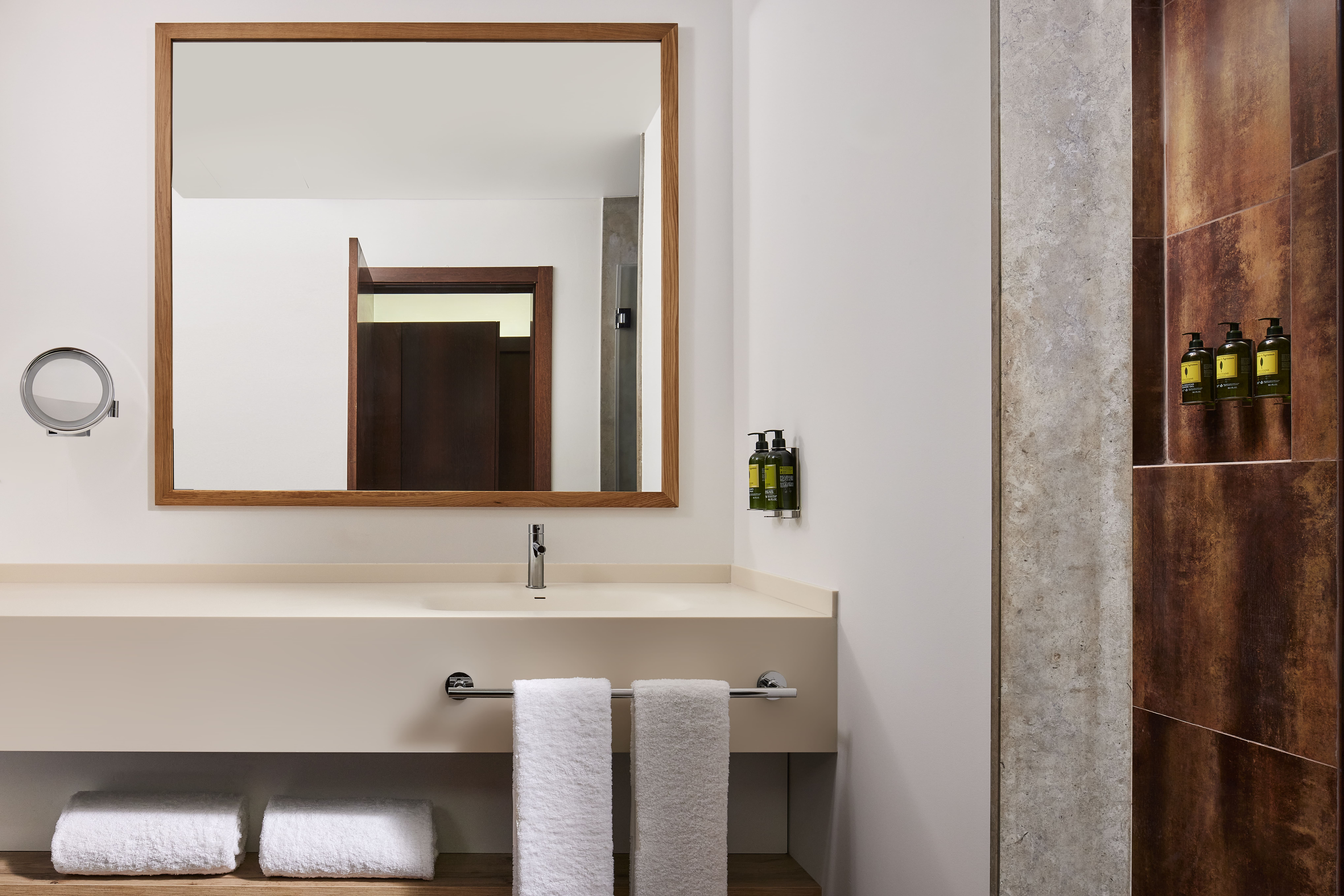 Suite Pool View One Bedroom