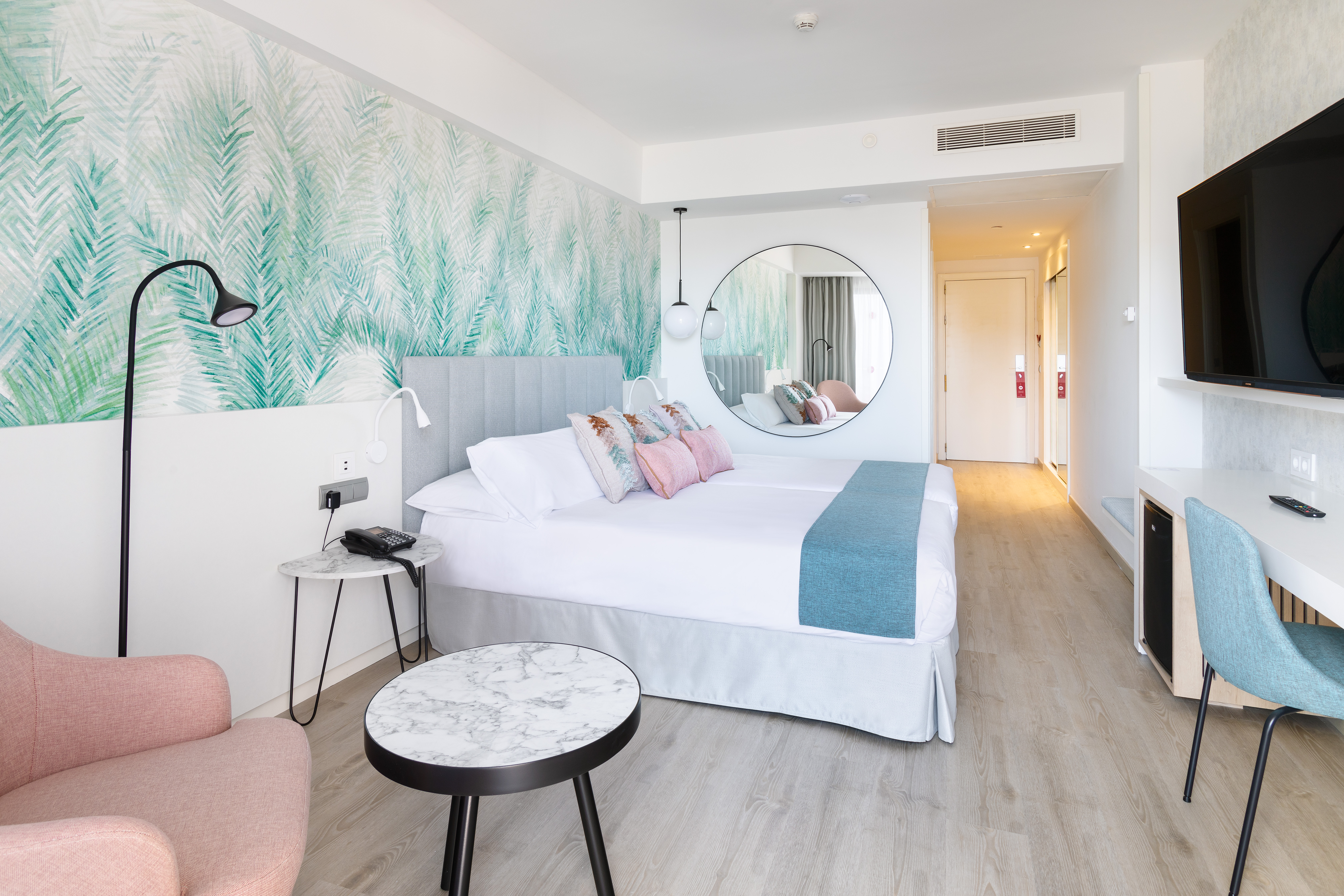 Double or Twin Deluxe