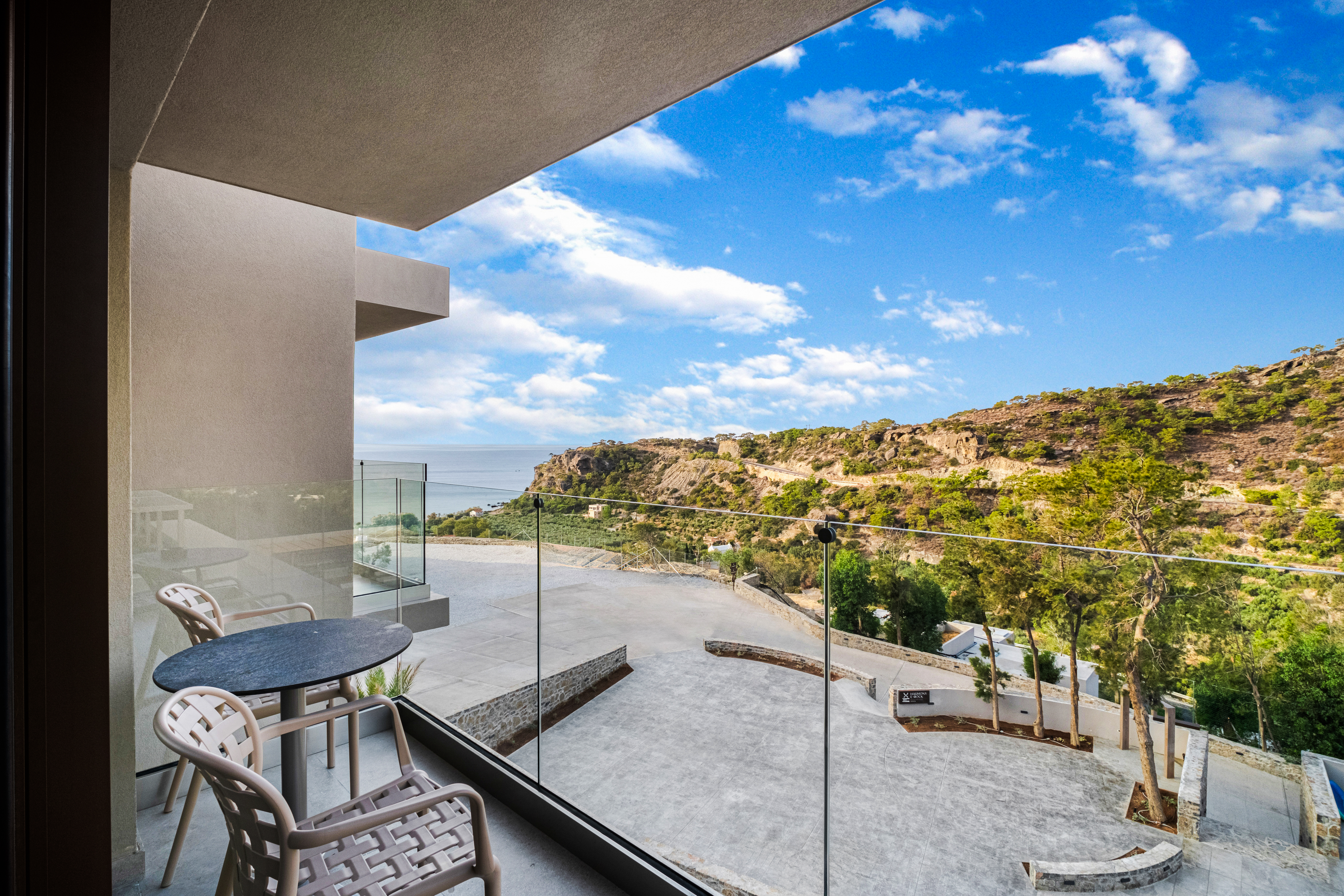 Double or Twin Side Sea View