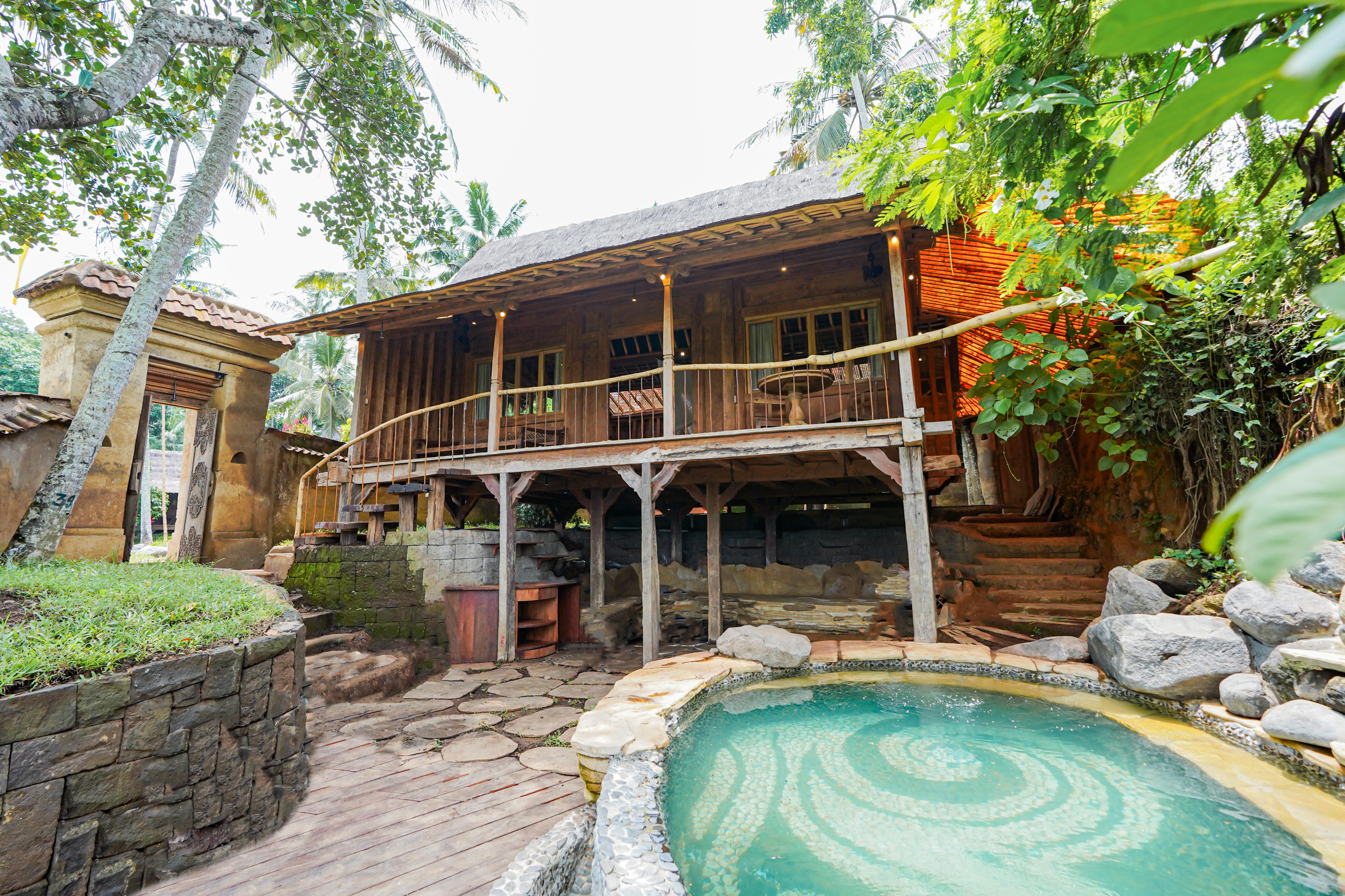 Suite with Private Pool