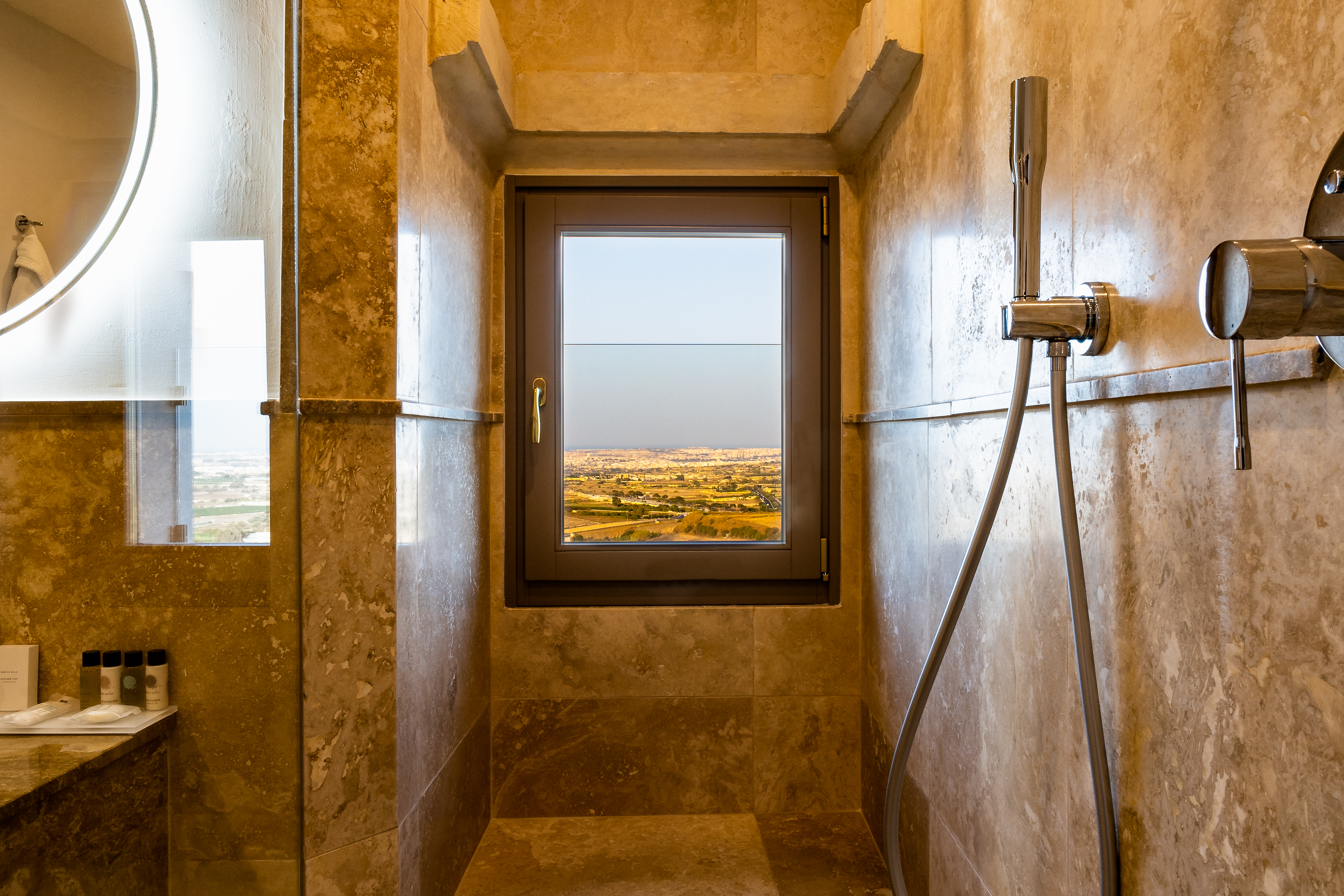 Double or Twin Deluxe