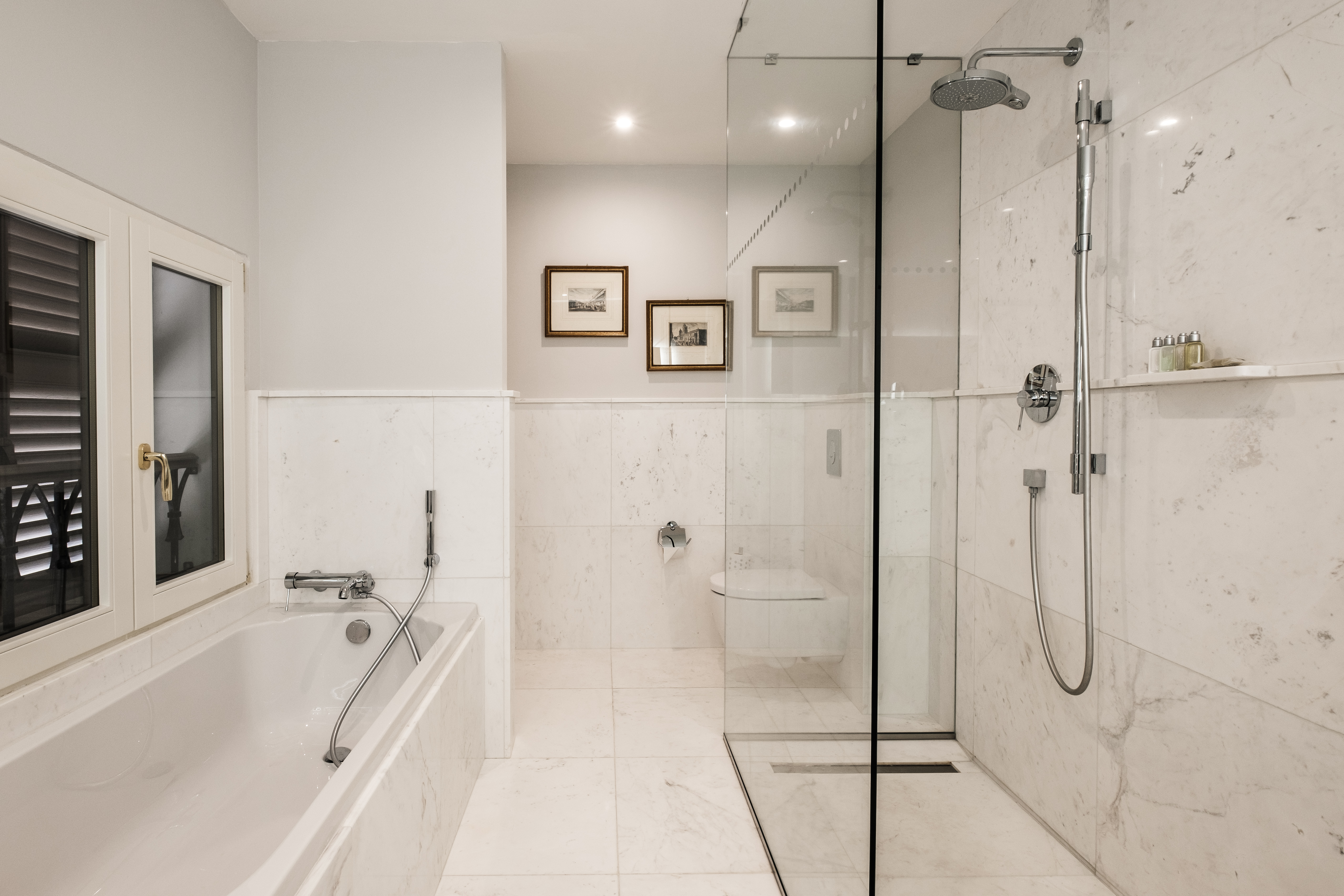 Single Deluxe with Jacuzzi