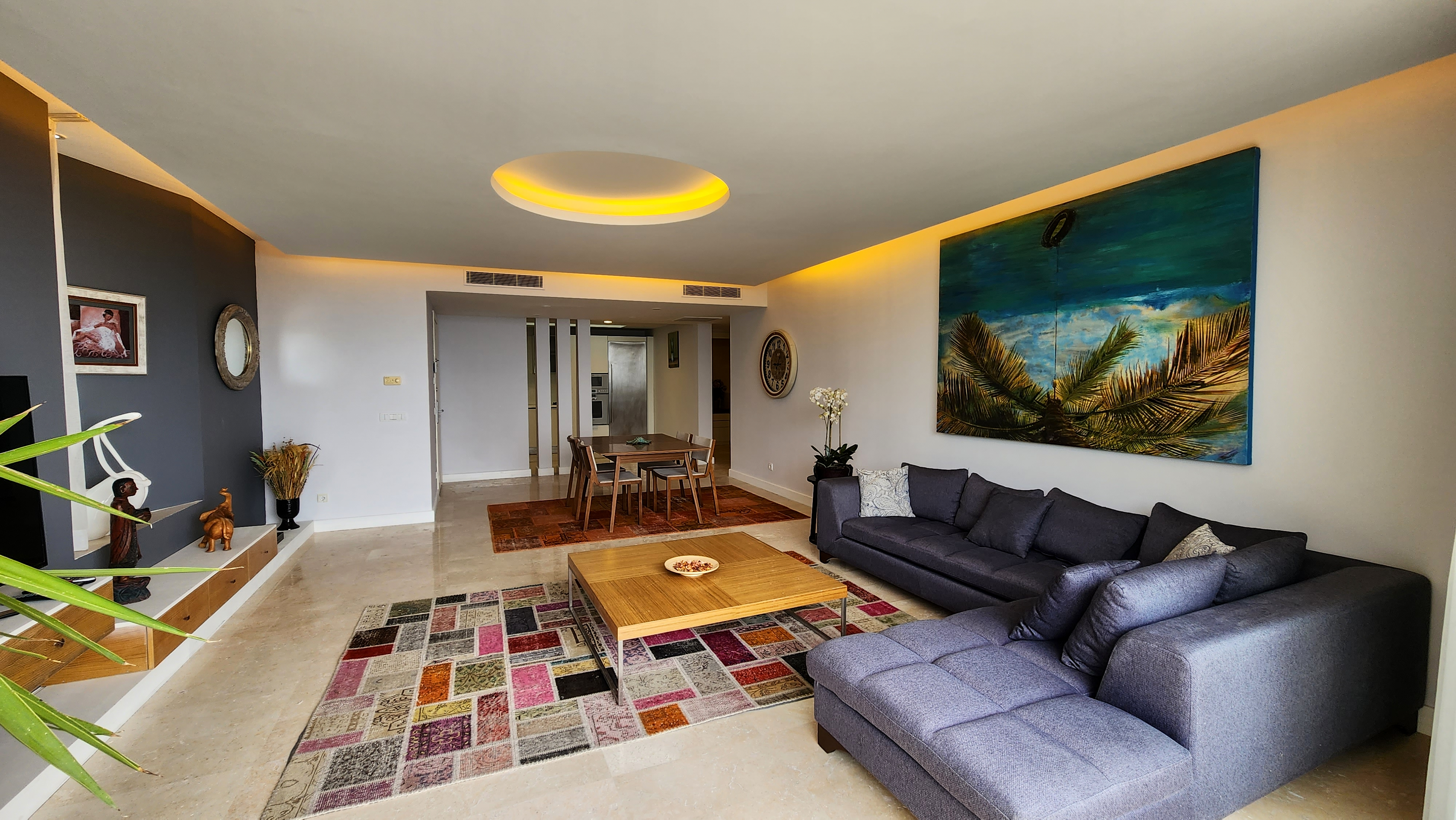 Apartment Four Bedrooms One Bathroom