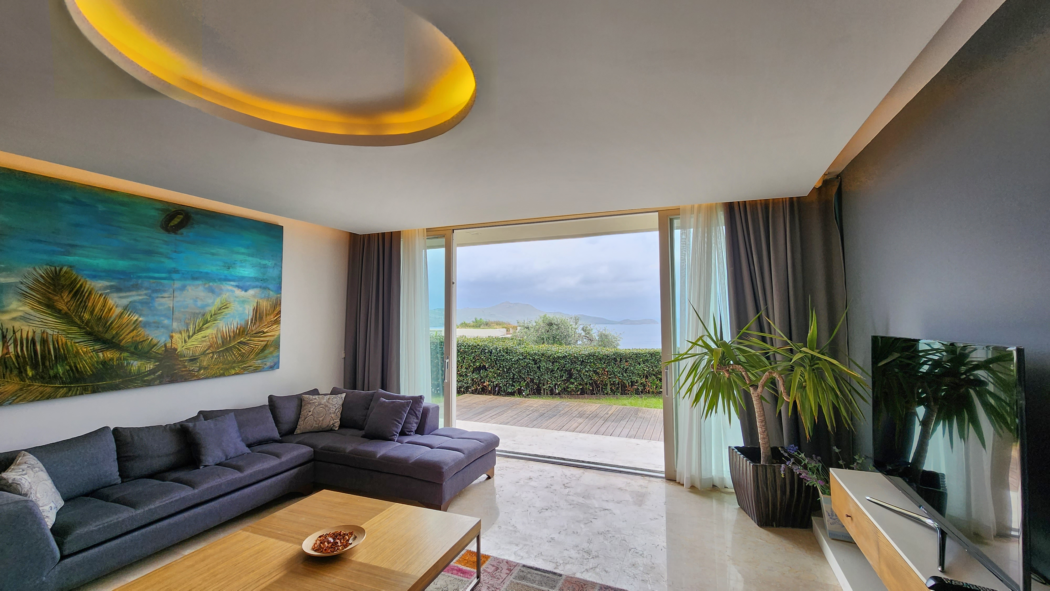 Apartment Four Bedrooms One Bathroom