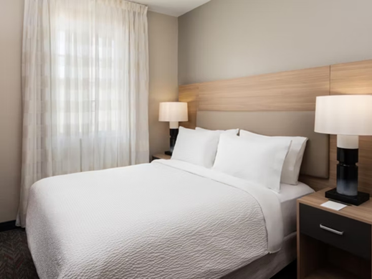 Studio King Size Bed