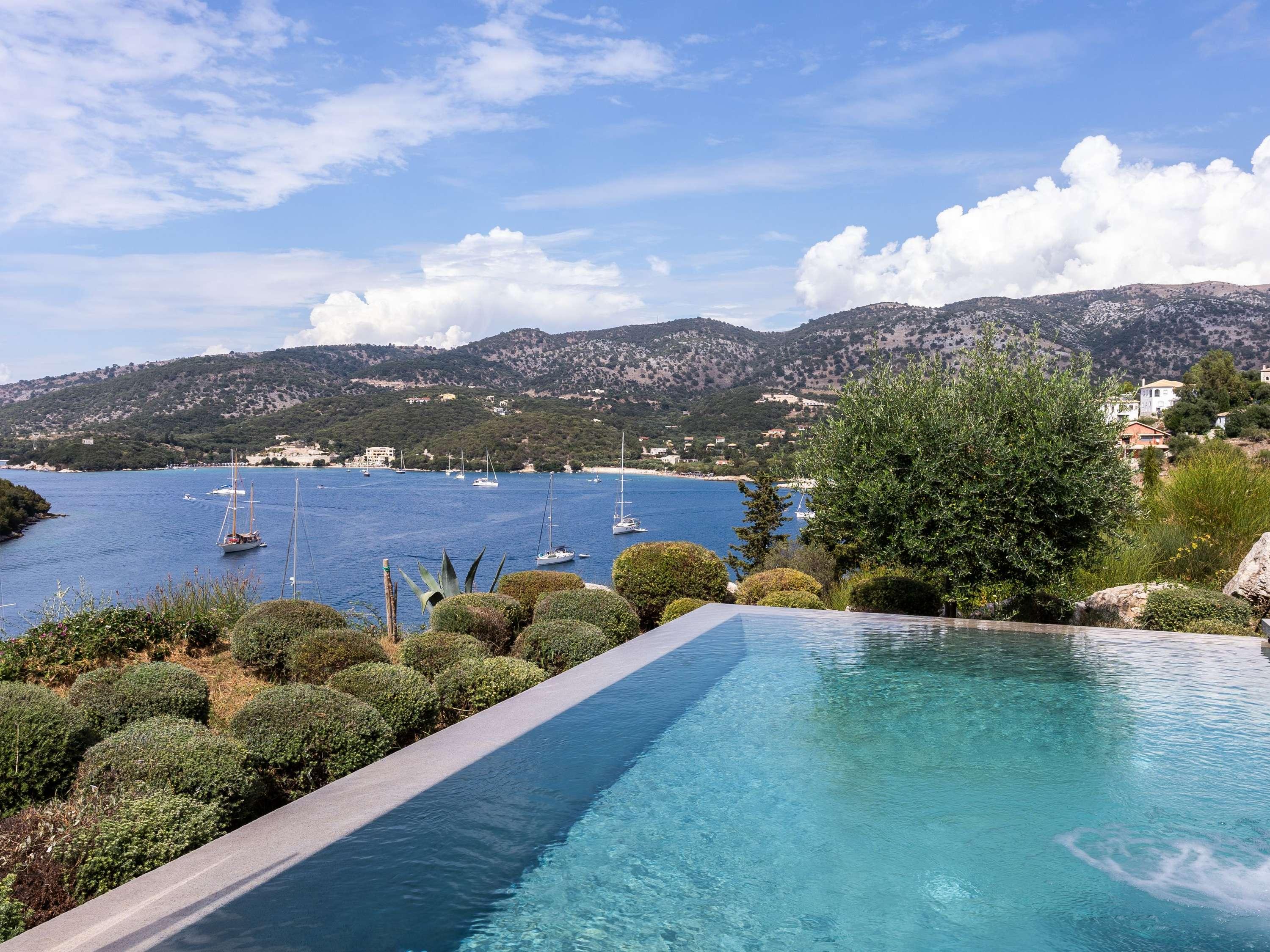 Junior Suite Deluxe with Private Pool