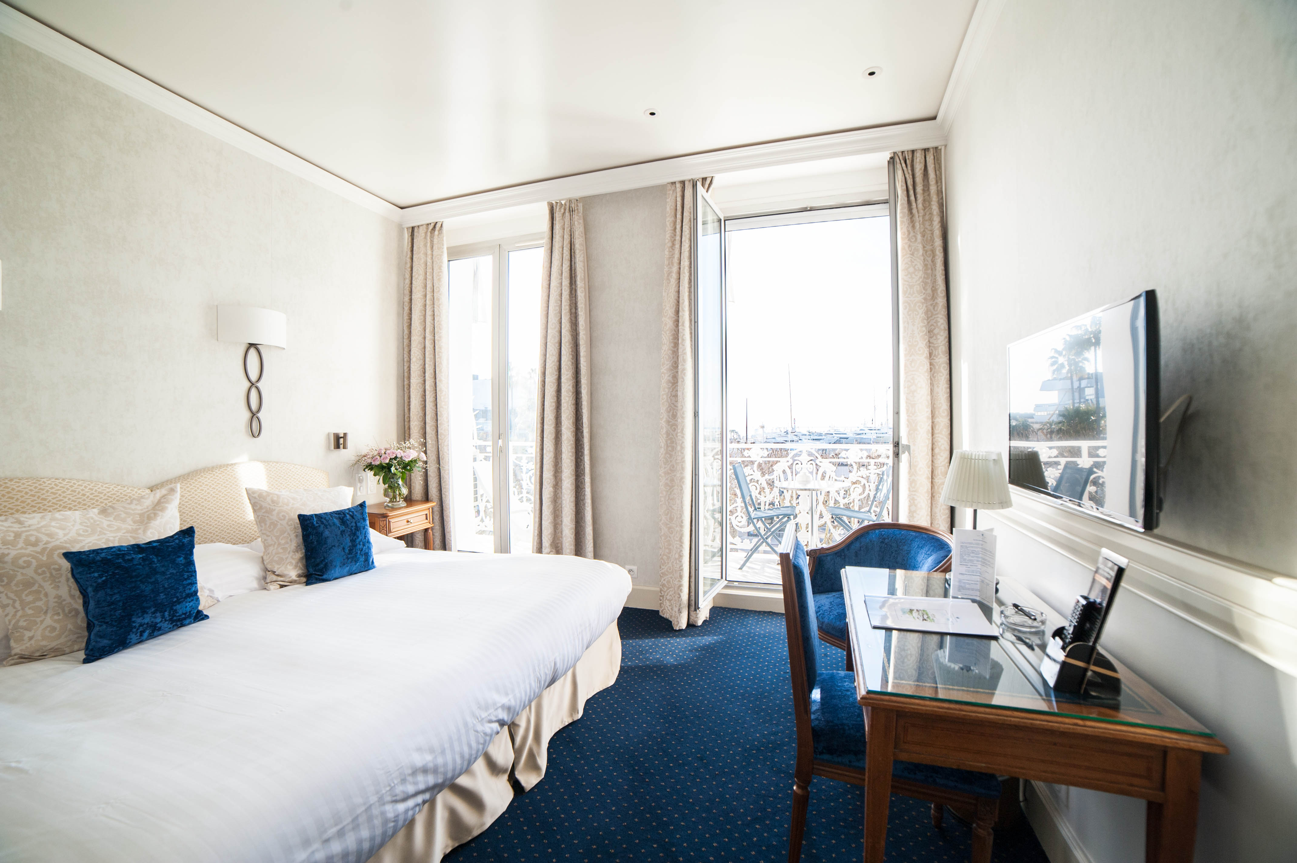 Double or Twin Superior Sea View