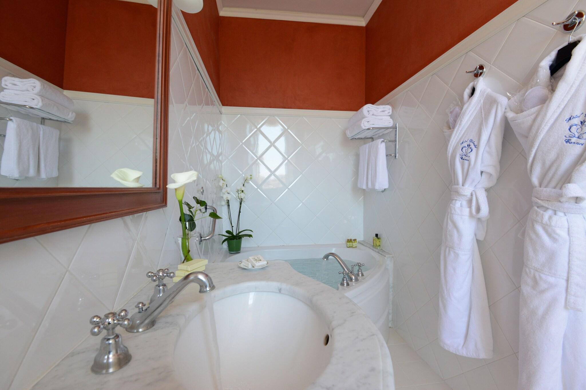 Suite Connecting Room